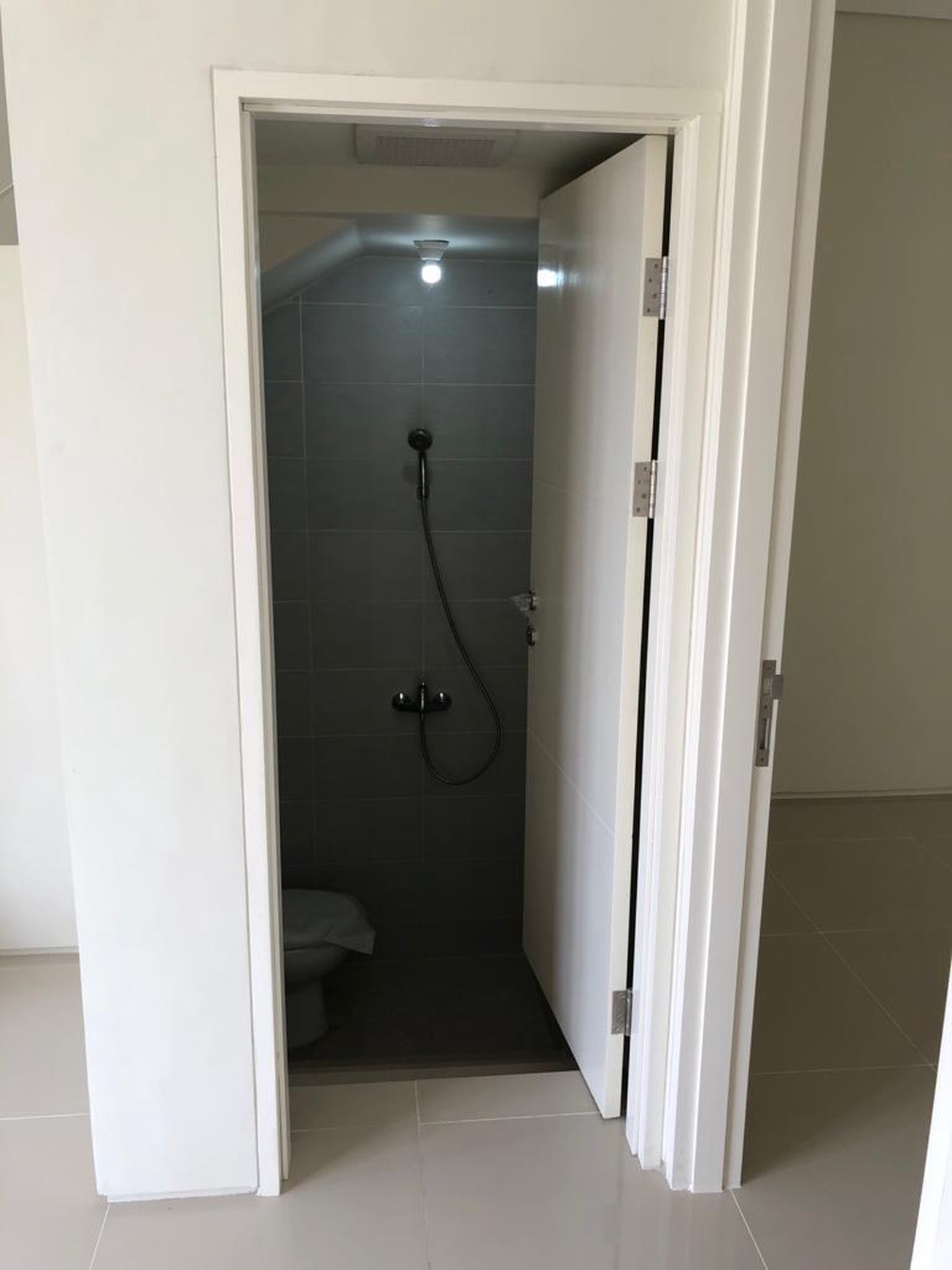 Murah Dijual Rumah Citraland North West Lake - North West Hill Spesial 2 Lantai Dekat Sekolah Citra Berkat , Superindo, Sport Center