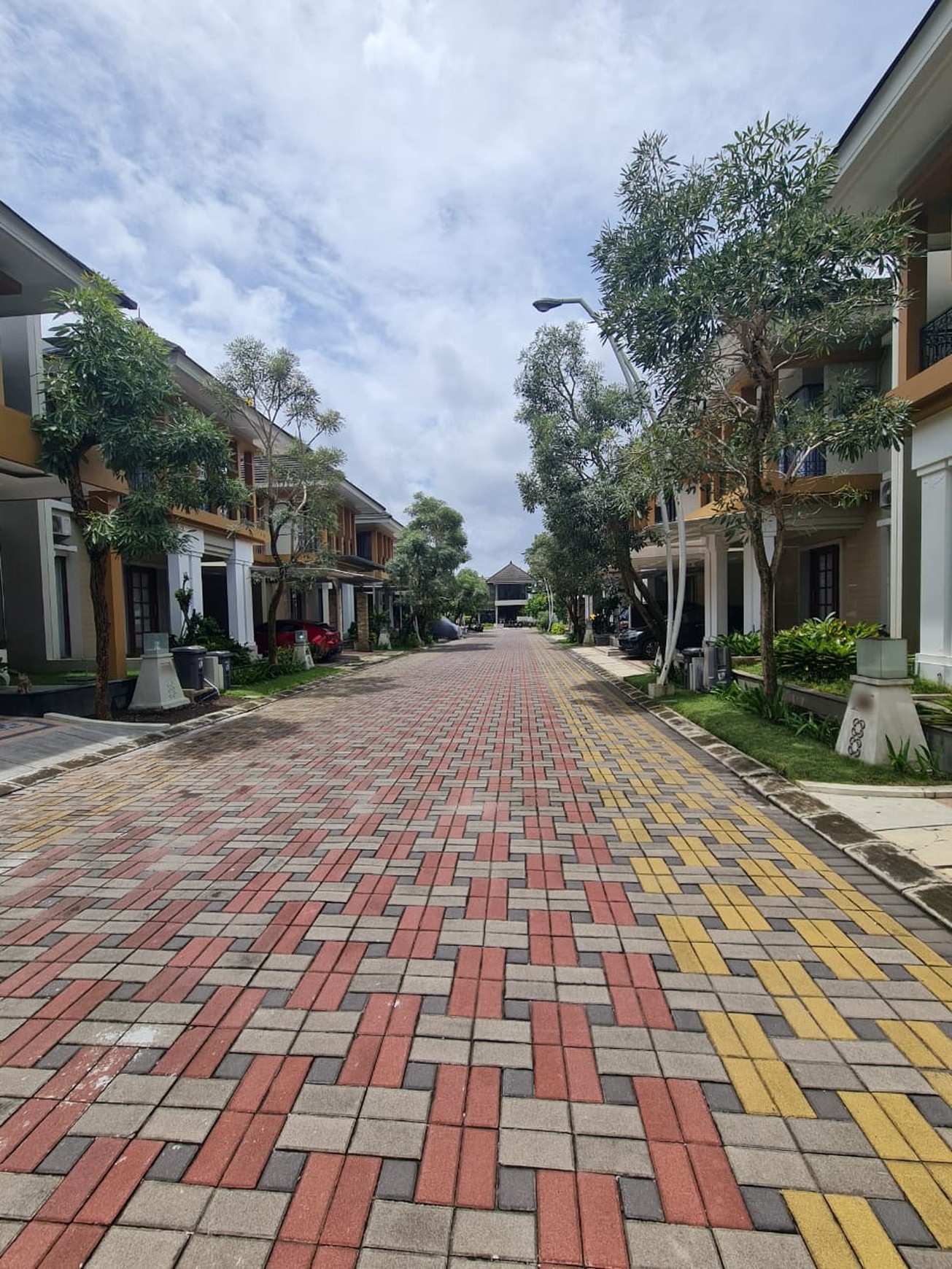 Rumah Full Furnish Dalam Perumahan Dekat Jalan Kaliurang KM 7 - Kampus UGM, Condongcatur, Depok, Sleman