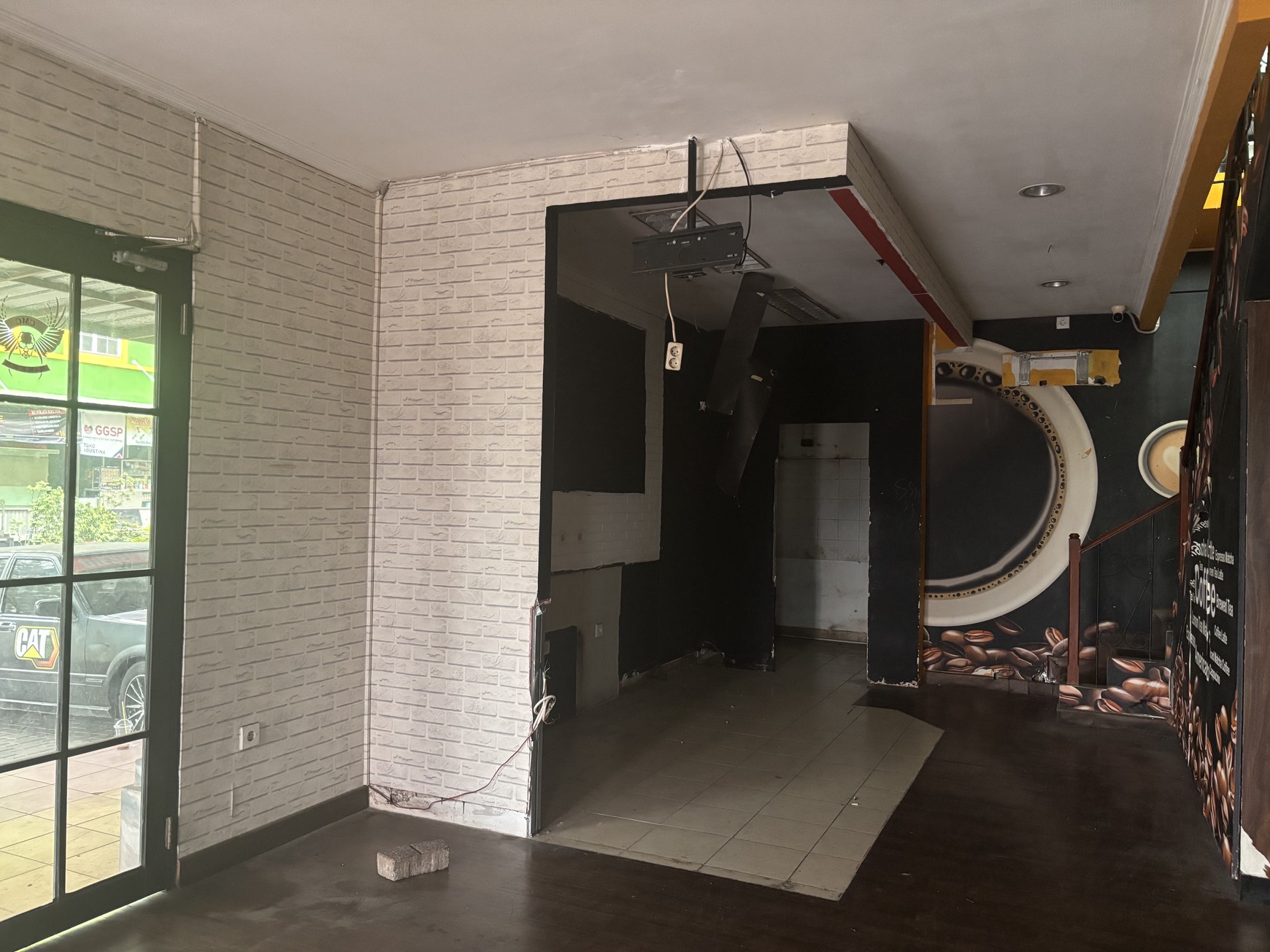 Ruko Hoek 2 Lantai dekat Mall Living World Kota Wisata 