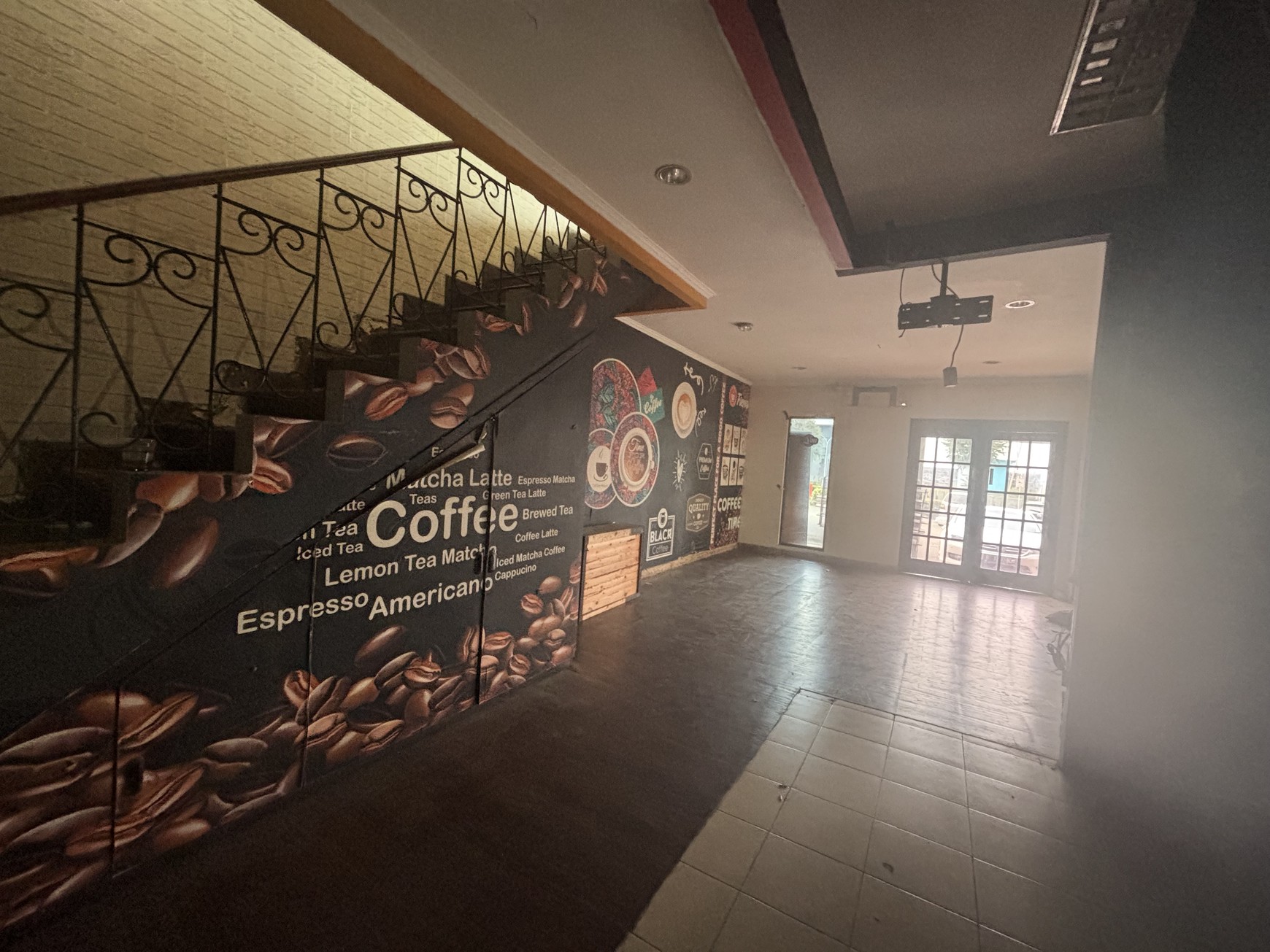 Ruko Hoek 2 Lantai dekat Mall Living World Kota Wisata 