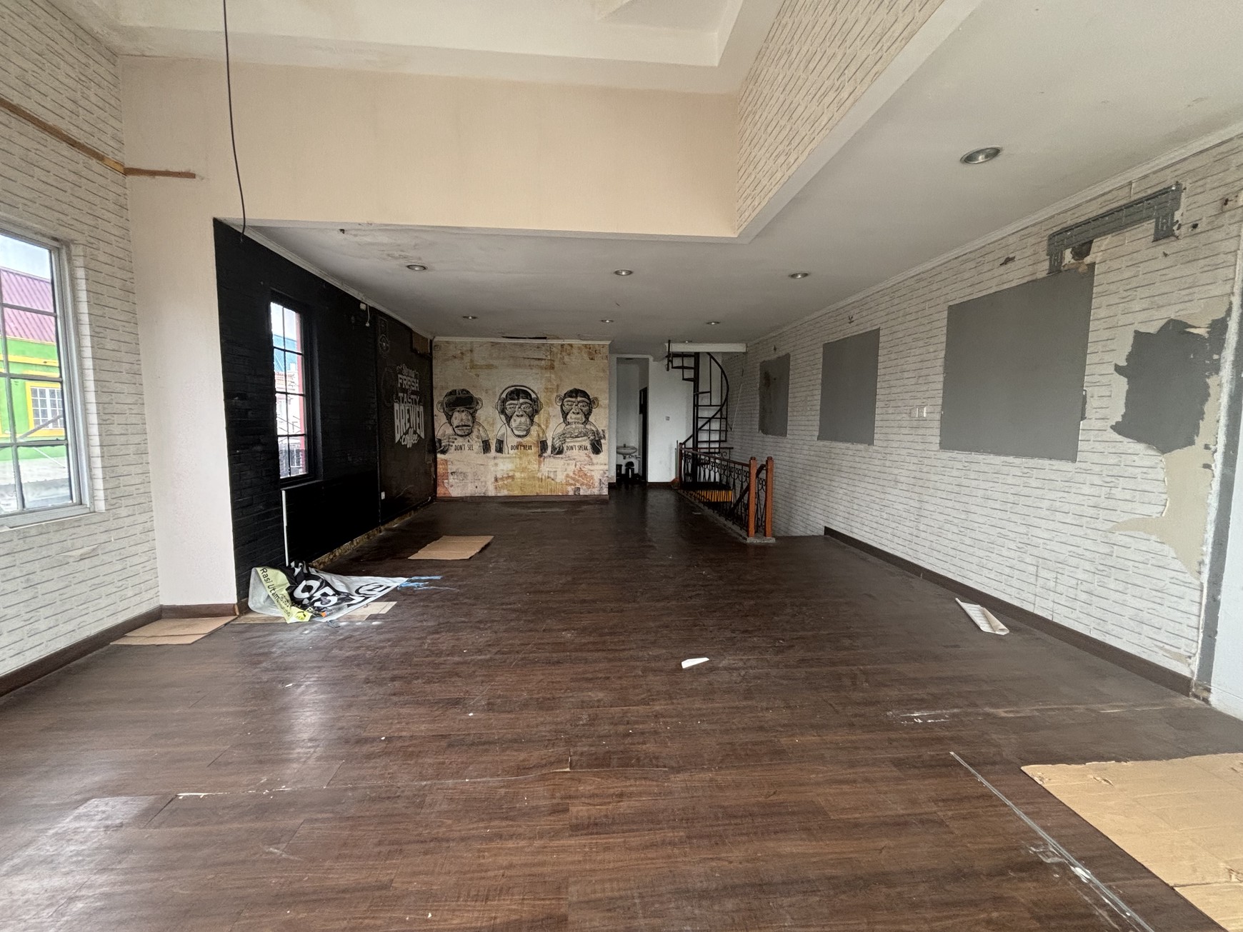 Ruko Hoek 2 Lantai dekat Mall Living World Kota Wisata 