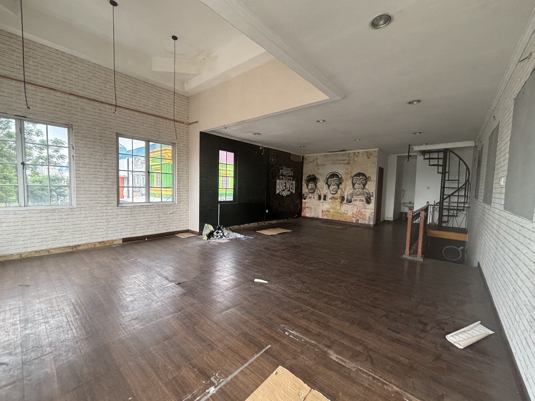 Ruko Hoek 2 Lantai dekat Mall Living World Kota Wisata 