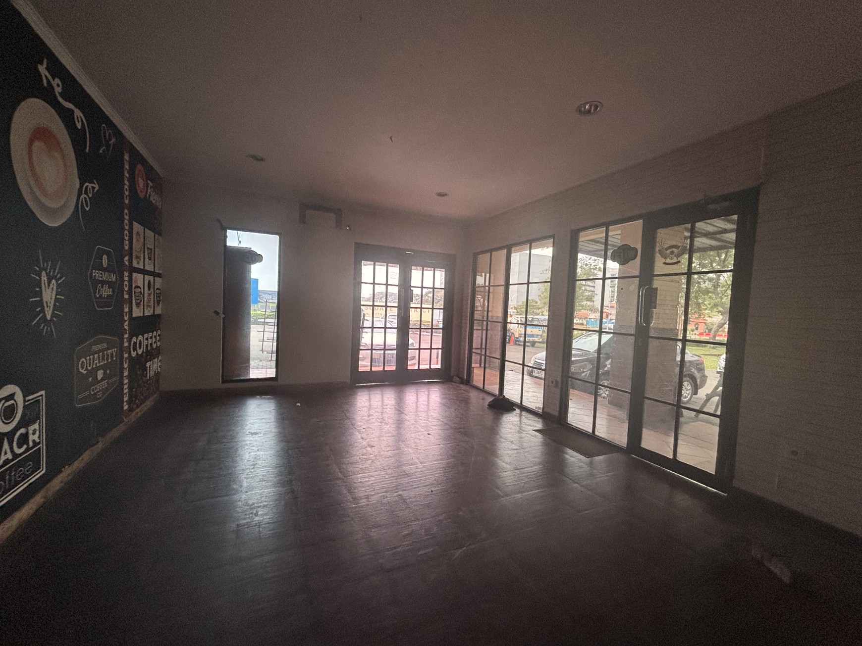 Ruko Hoek 2 Lantai dekat Mall Living World Kota Wisata 