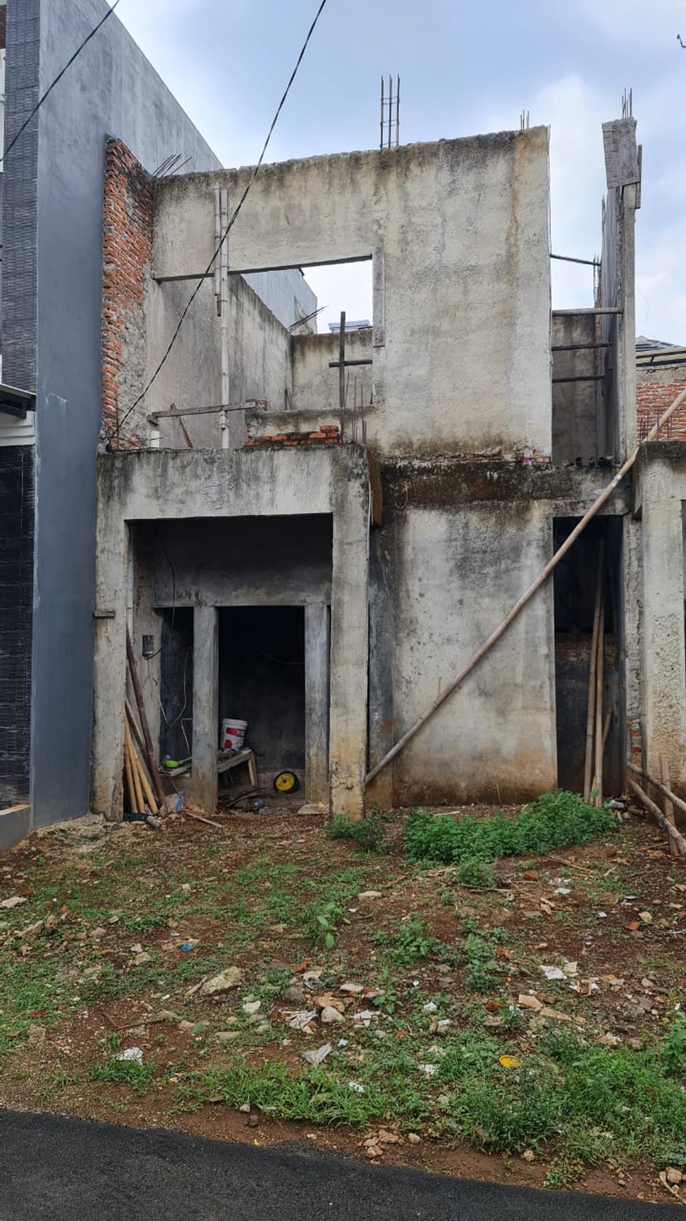 Kavling dan Bangunan Setengah Jadi di Elang Bintaro Residence Sawah Lama Ciputat Tangerang Selatan