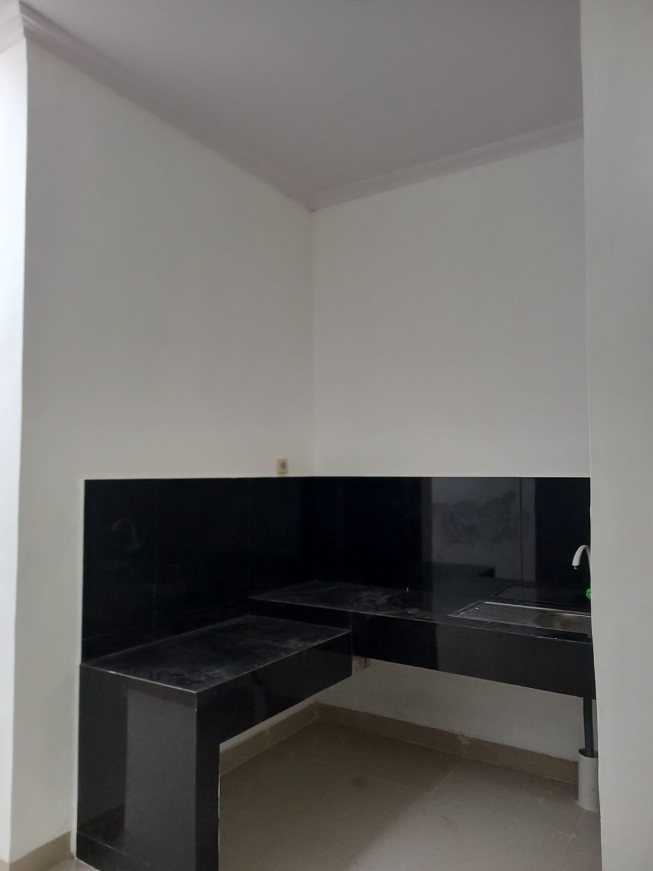 Rumah SHM Siap Huni di Dharmawangsa Residence Bekasi