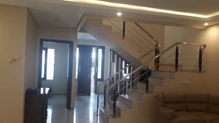 Di jual Rumah Siap Huni Rp 3,5 M Di DARMO Permai Selatan Surabaya Barat