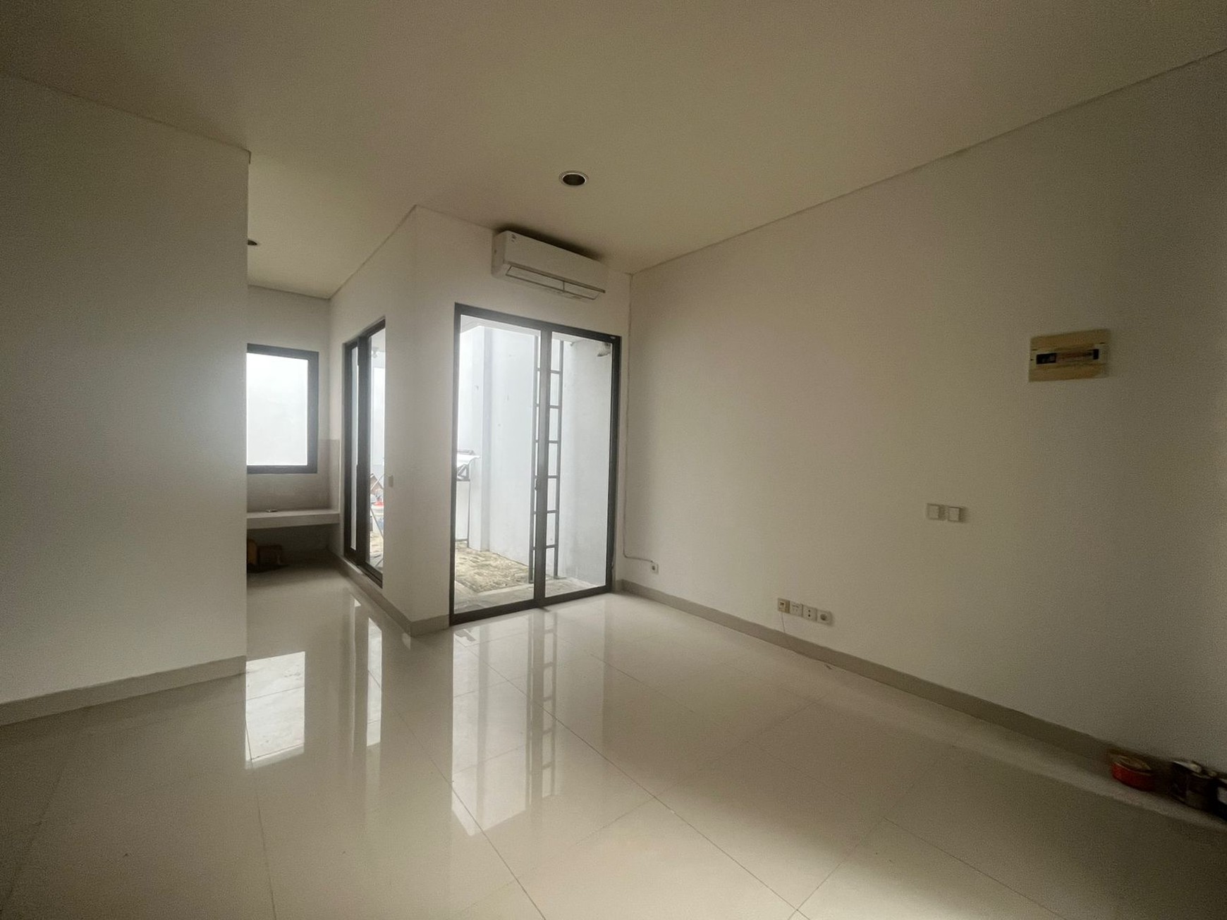 Disewakan Rumah minimalis dekat dengan ICE BSD
