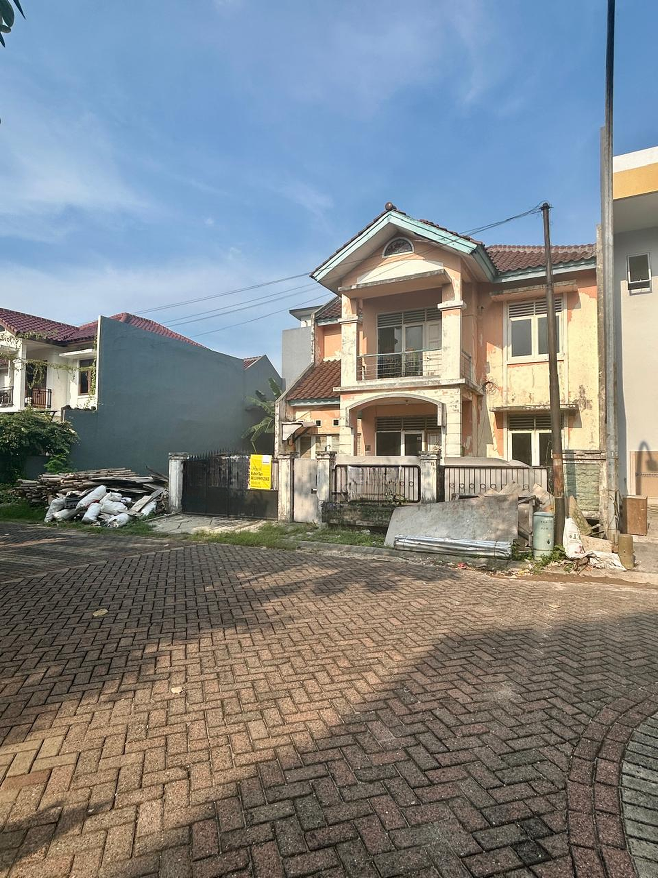 Rumah Dijual di Metland Puri