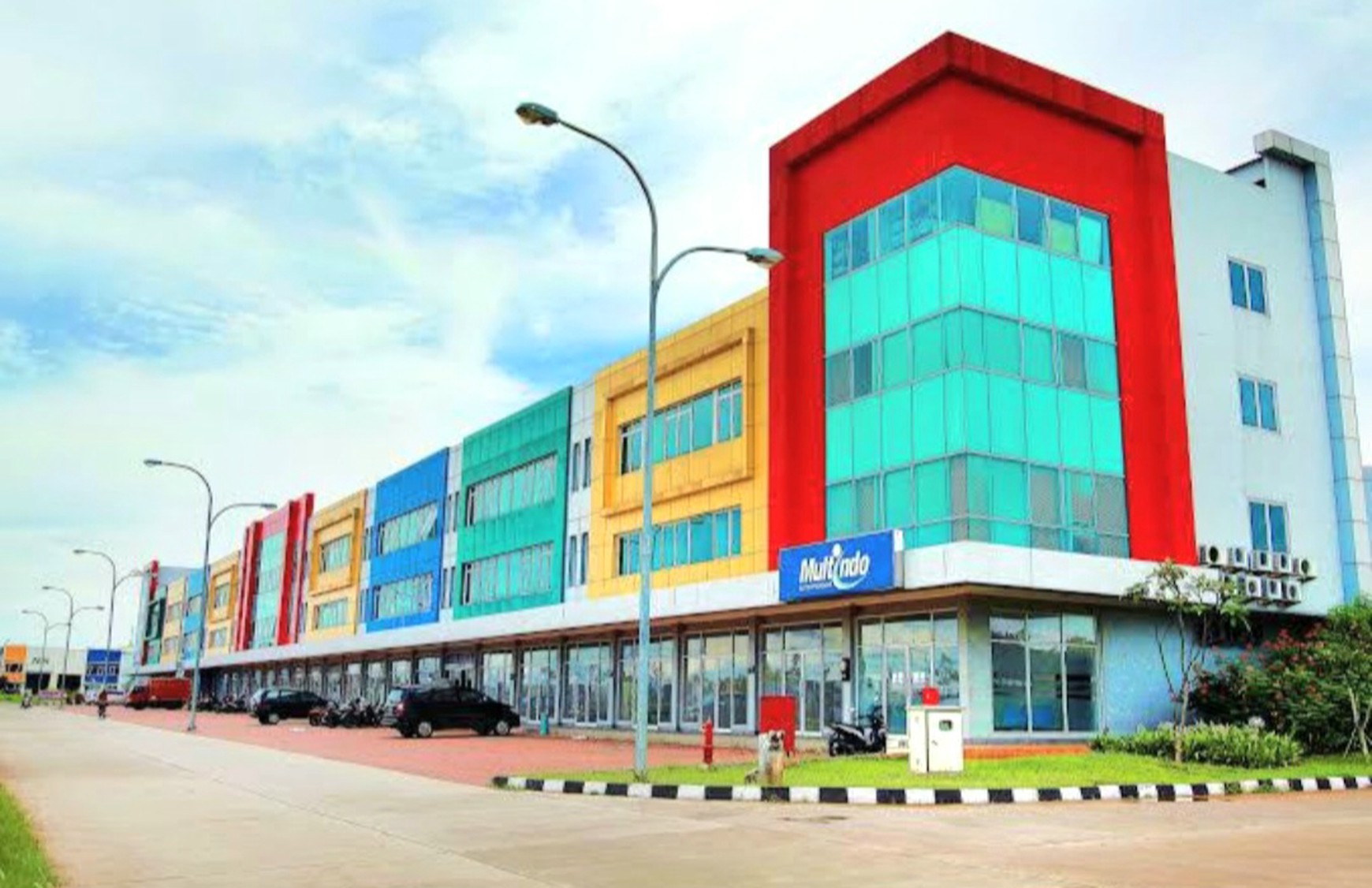 Ruko 3 Lantai Di 3 Bisnis Center, Karawang Barat