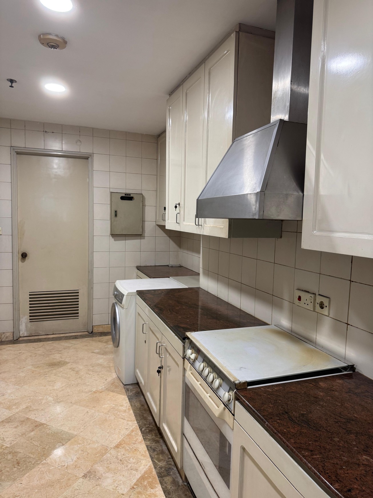 DIJUAL APARTEMEN ASCOTT JAKARTA PUSAT