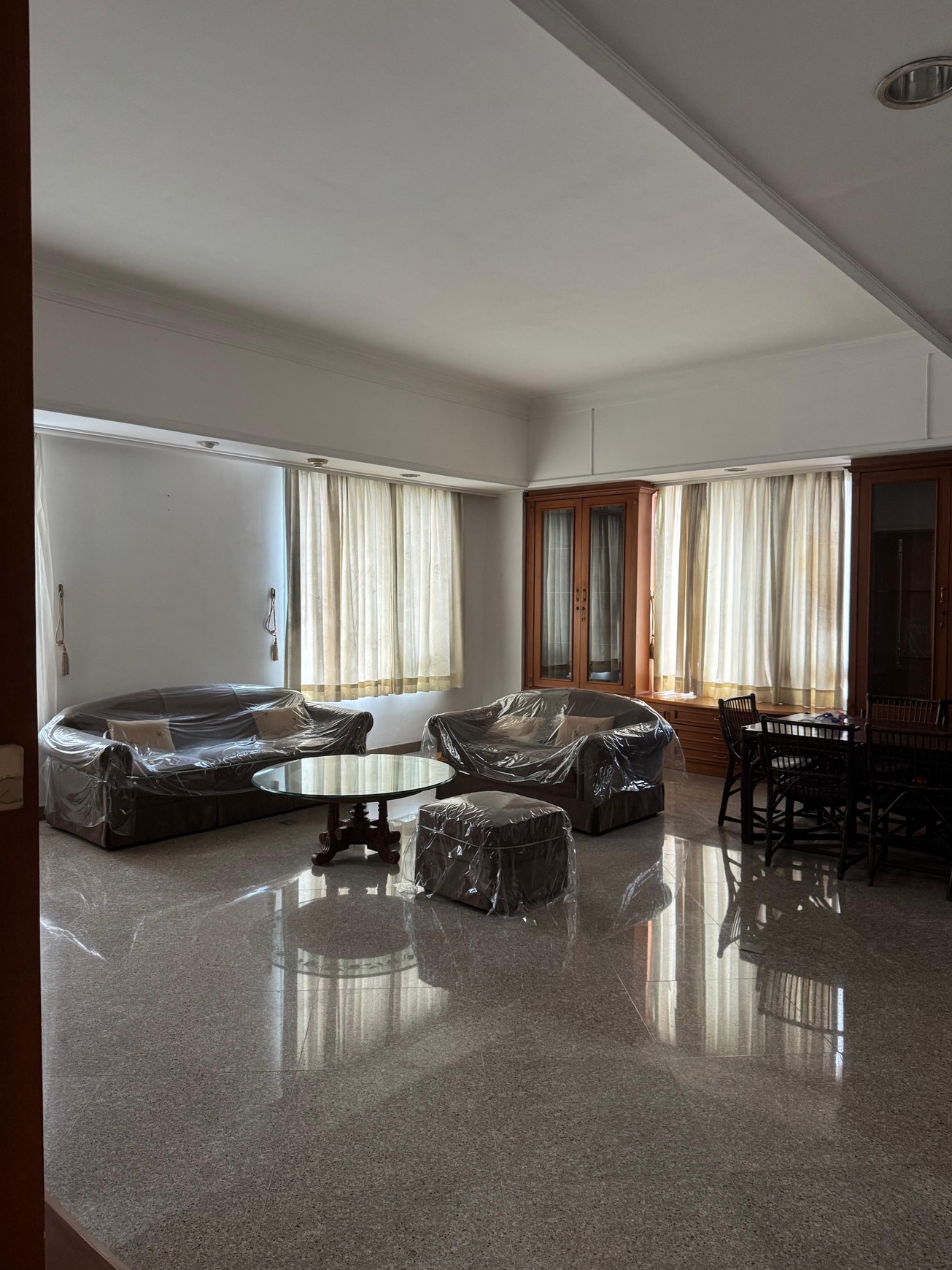 DIJUAL APARTEMEN ASCOTT JAKARTA PUSAT