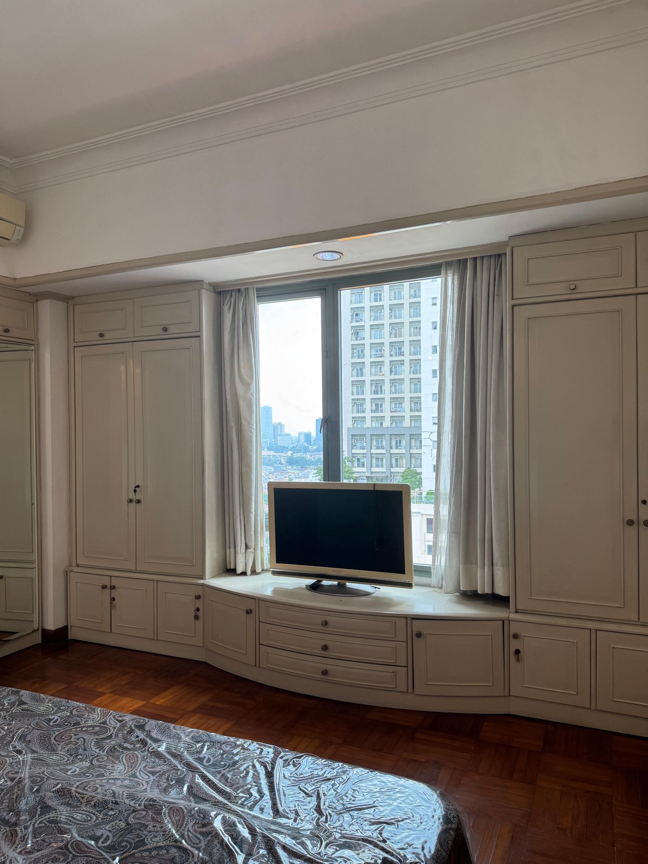 DIJUAL APARTEMEN ASCOTT JAKARTA PUSAT
