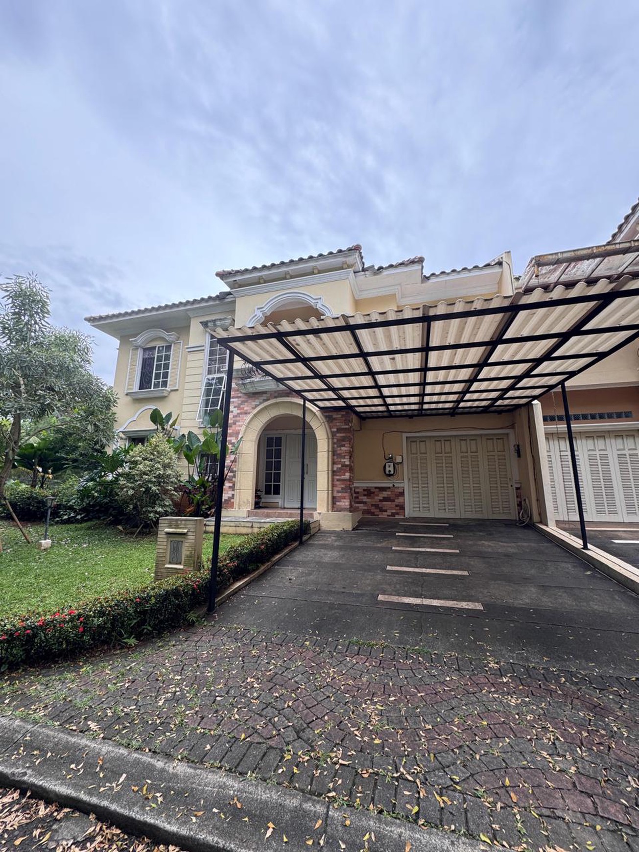 Rumah Bagus Di Monte Carlo BSD Tangerang Selatan