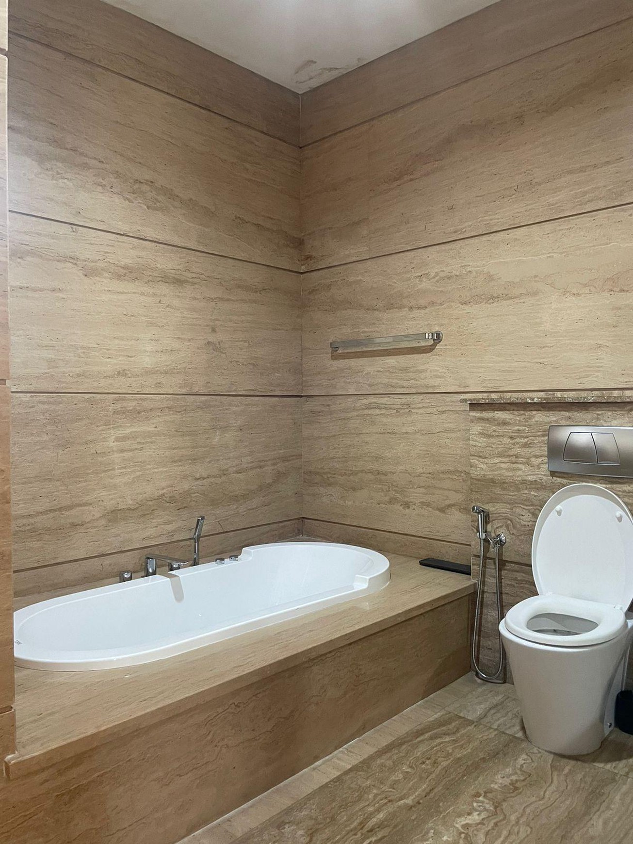 Di Jual Rumah siap huni Jl Lebak Bulus Residence Jakarta Selatan