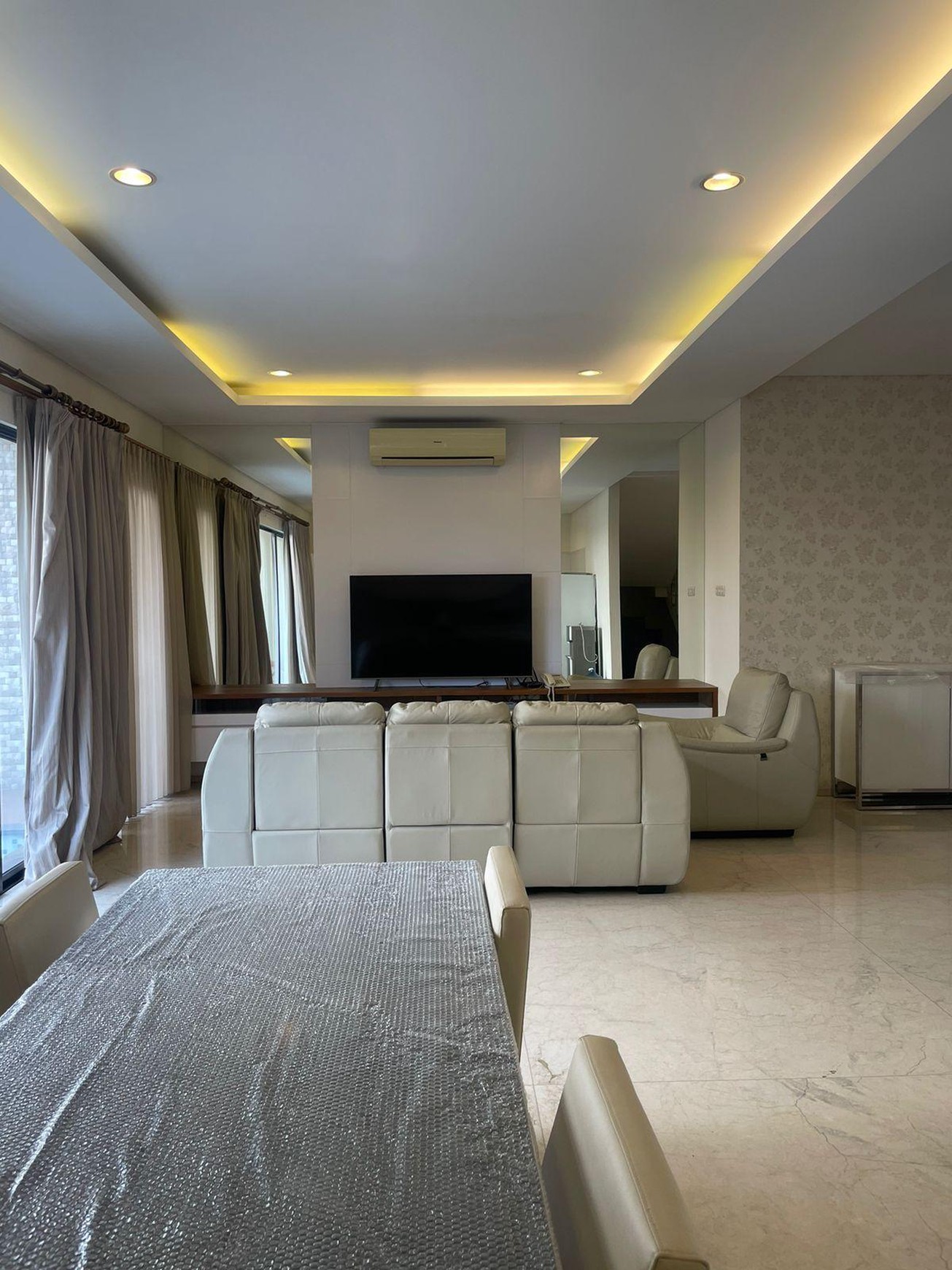 Di Jual Rumah siap huni Jl Lebak Bulus Residence Jakarta Selatan