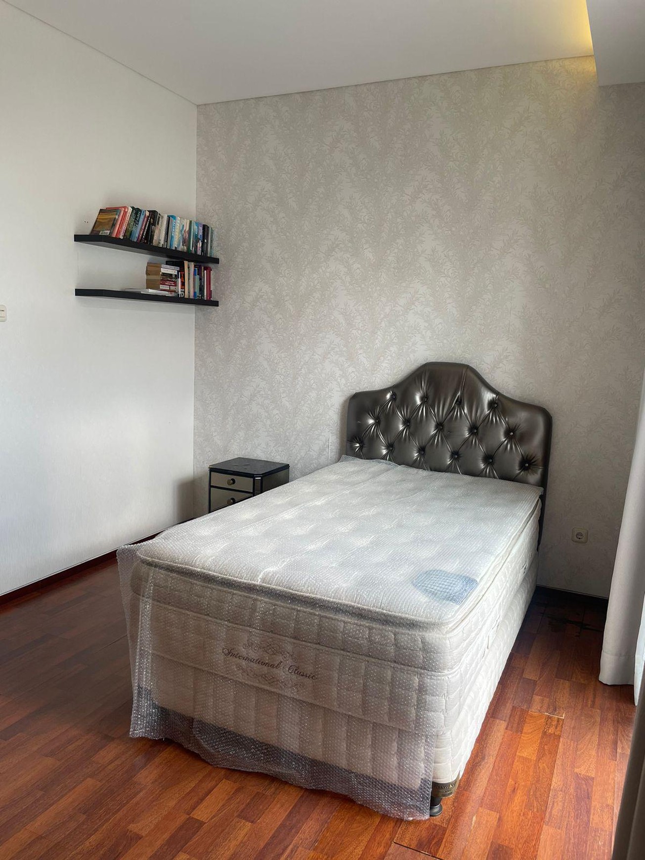 Di Jual Rumah siap huni Jl Lebak Bulus Residence Jakarta Selatan