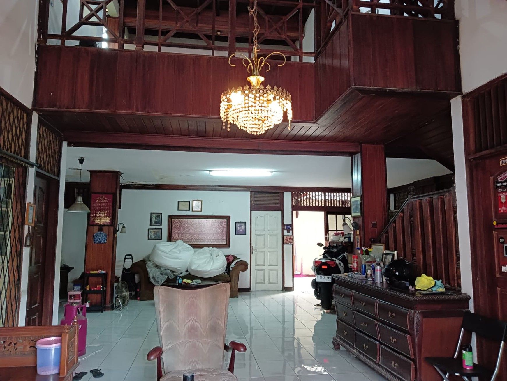 Rumah 2,5 lantai,luas tanah 240 di Bintaro Jaya 5