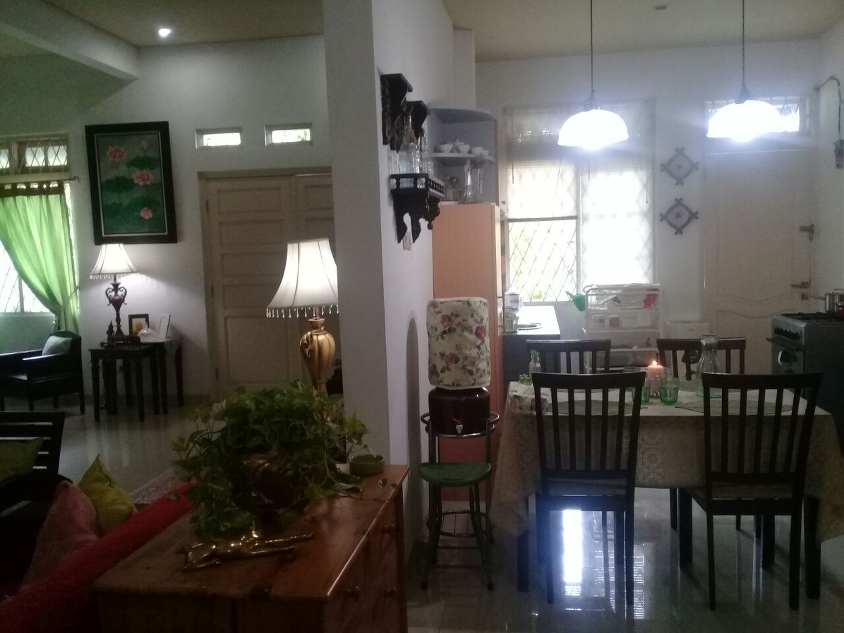 Rumah Siap Huni, Halaman Luas dan Hunian Nyaman @Bintaro Sektor 2.