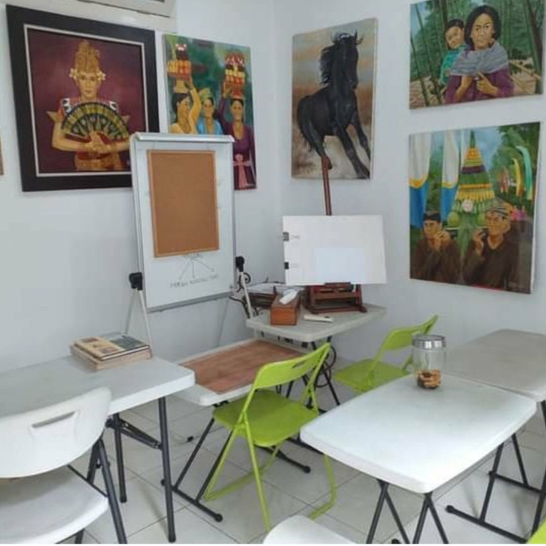 Rumah Siap Huni, Halaman Luas dan Hunian Nyaman @Bintaro Sektor 2.