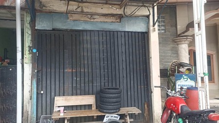 Gudang perlu renovasi, hitung tanah, Jl Mawar Merah, Pondok Kopi Duren Sawit