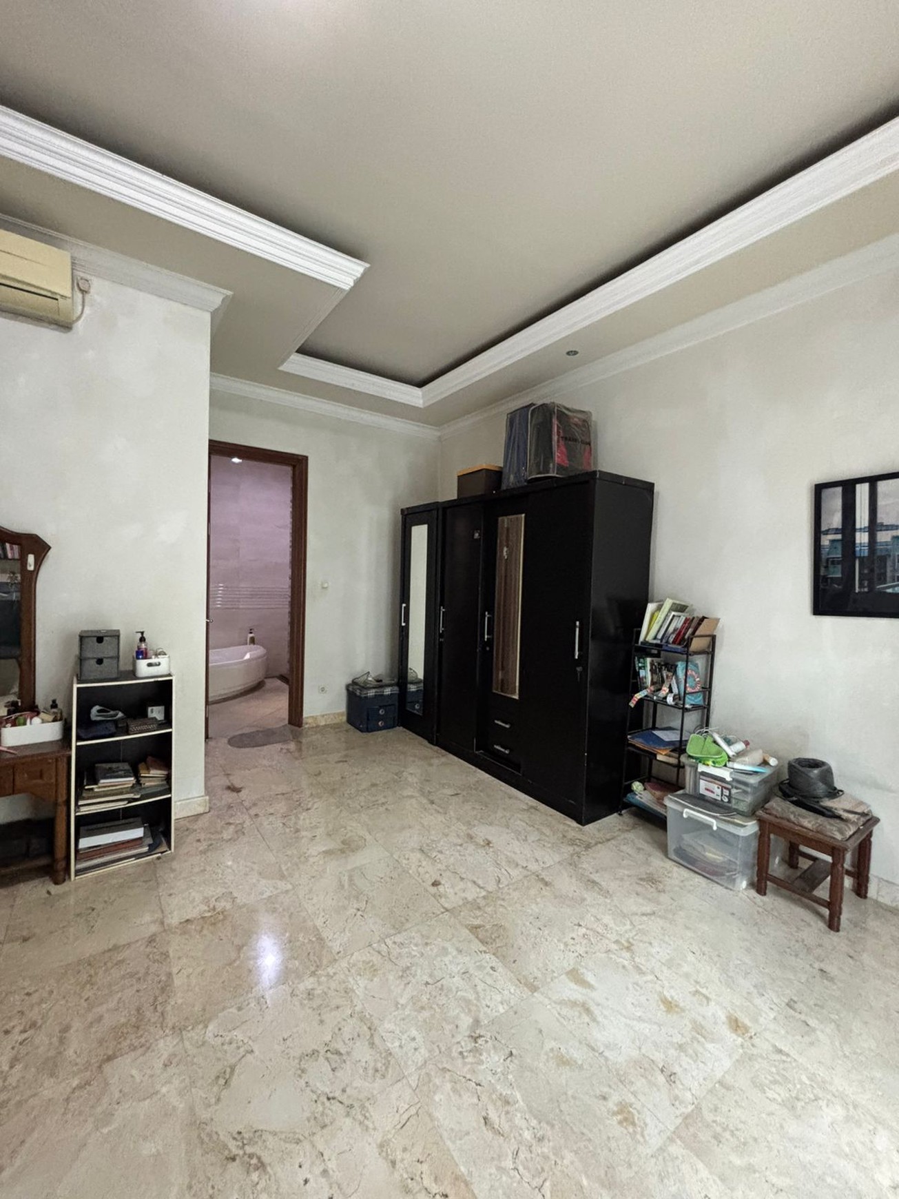 Dijual Rumah Semi Furnished di Cempaka Putih Jakarta Pusat