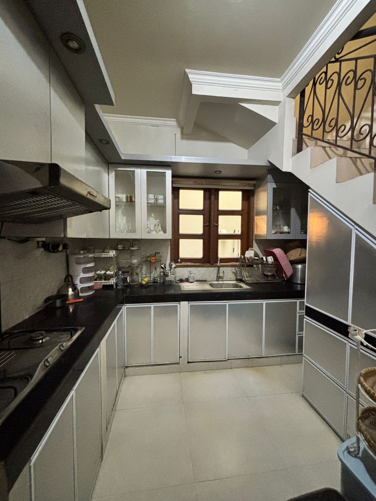 Dijual Rumah Semi Furnished di Cempaka Putih Jakarta Pusat