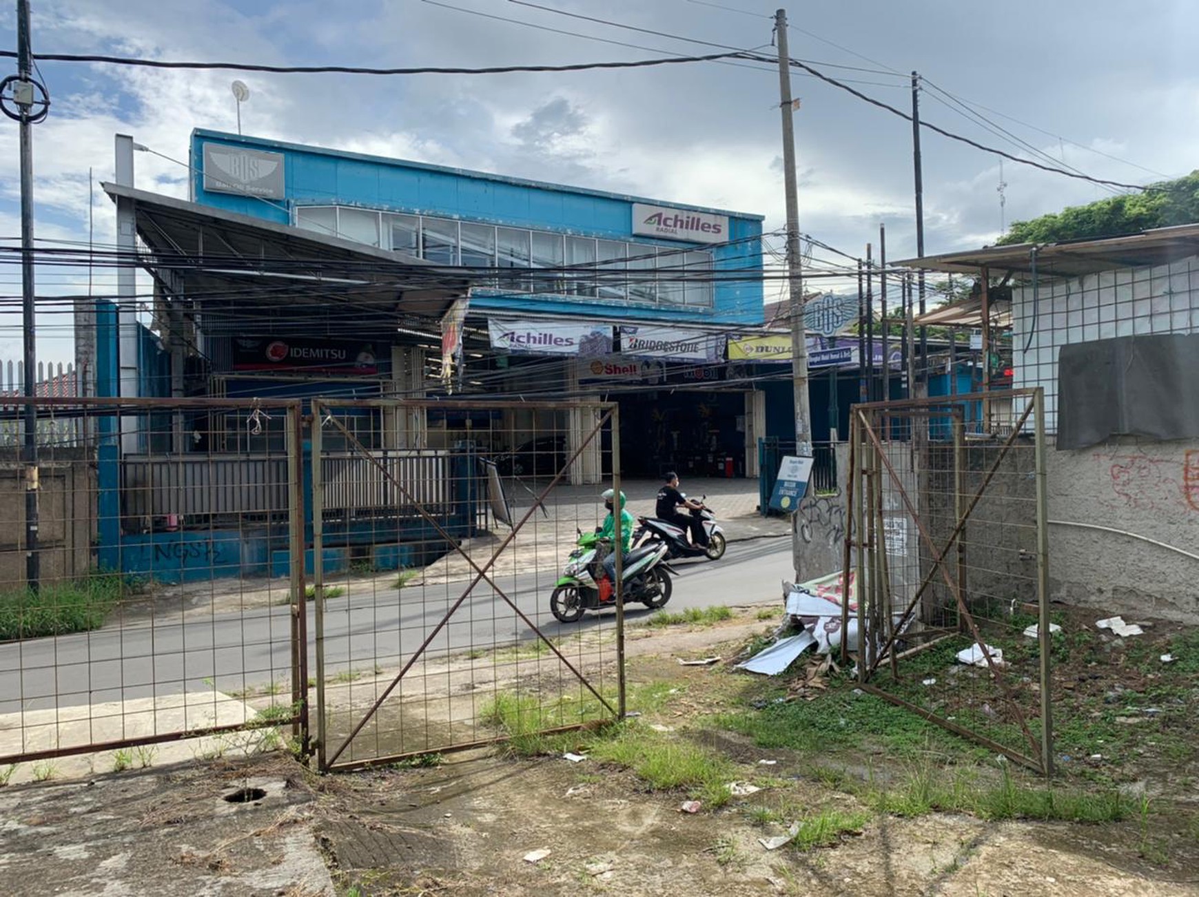 Kavling cocok untuk Ruang usaha di Bukit Cinere Raya
