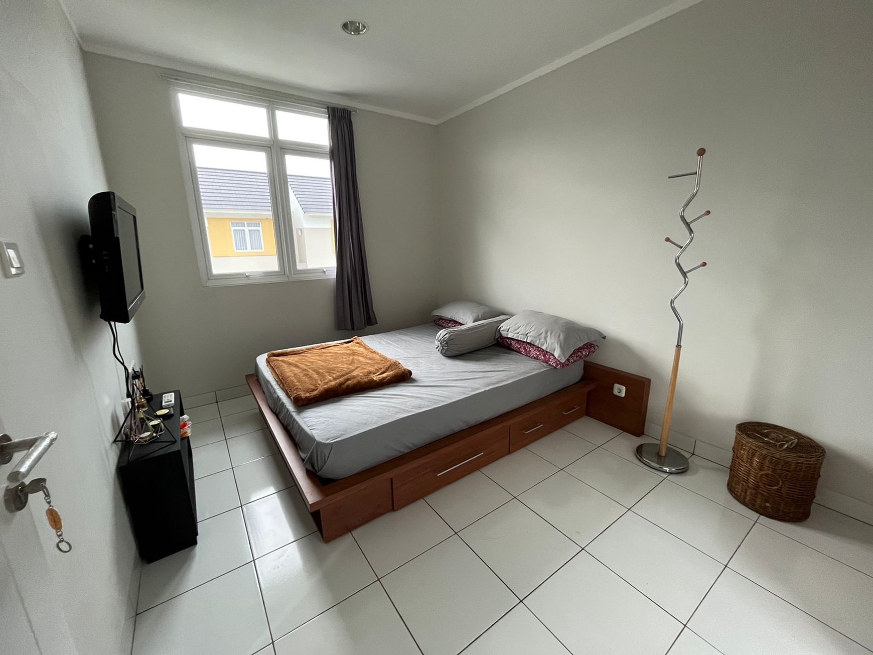 Rumah Furnished Siap Huni di Summarecon Cluster Dayana
