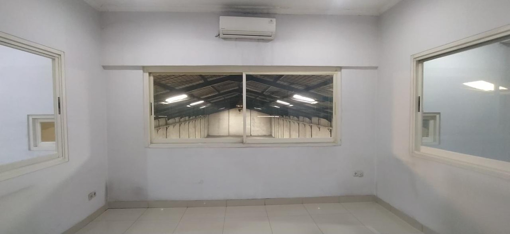 Dijual Gudang Siap Pakai Margomulyo Permai Surabaya 