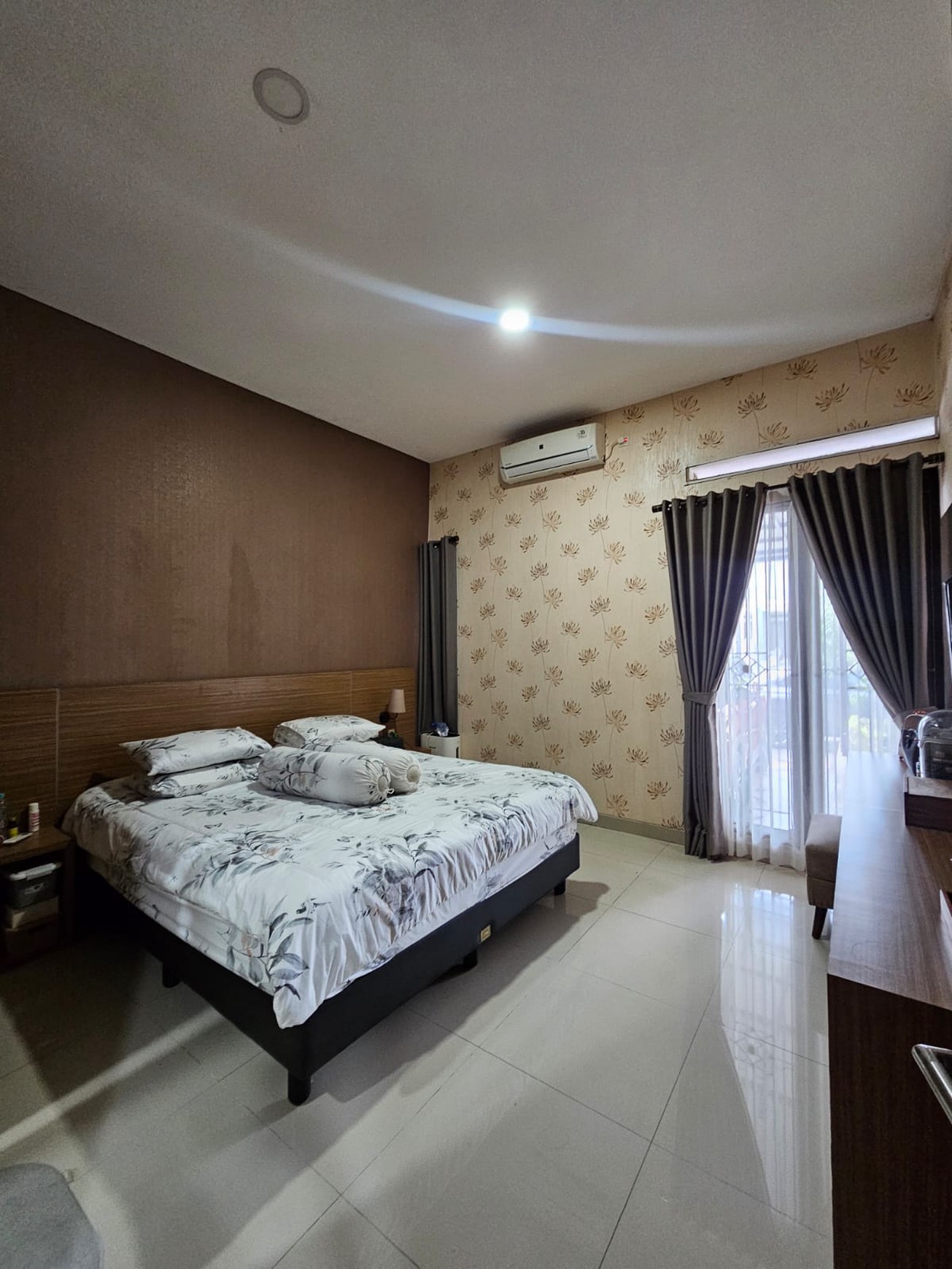 Dijual Rumah Asri Terawat di Komplek Batununggal