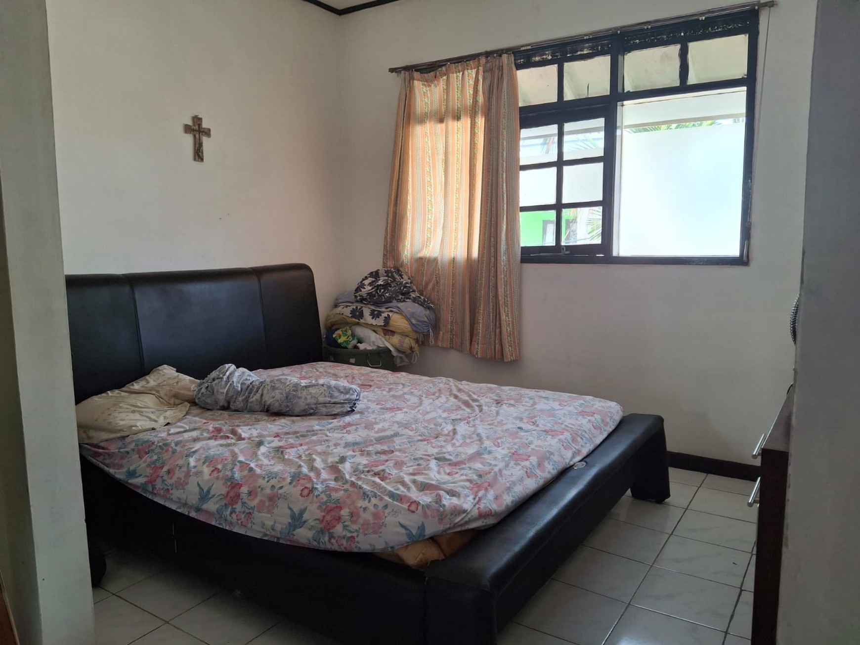 Rumah Bagus Terawat di jl Cibangkong, Bandung Kota