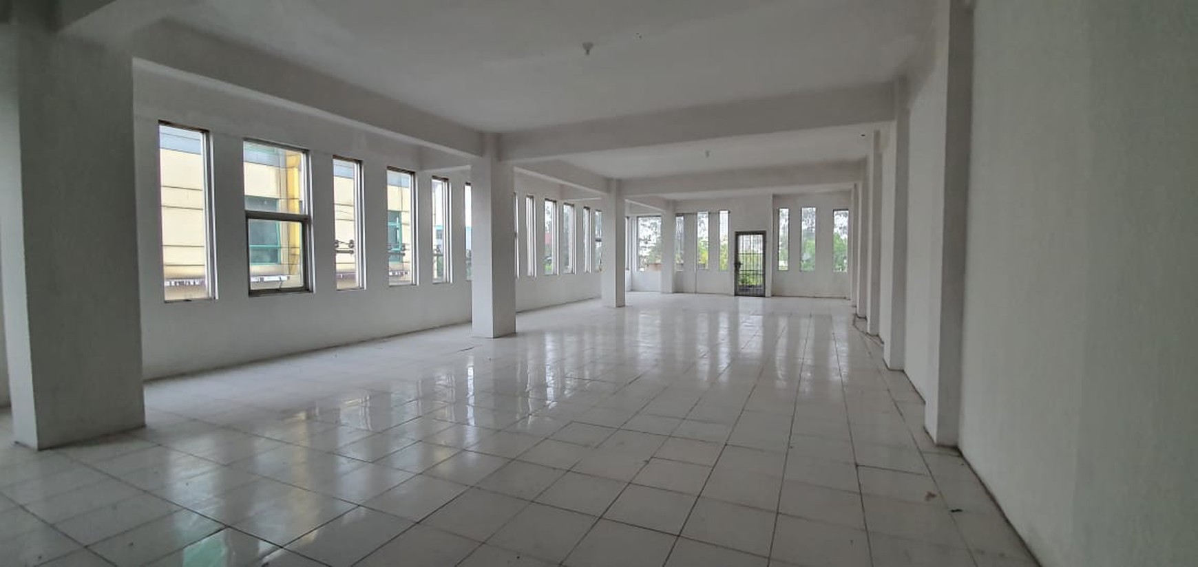 Dijual Ruko srategis di Jl. HR.muhammad, surabaya barat