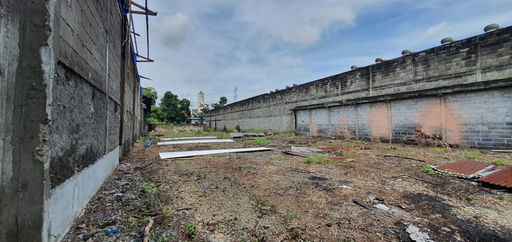 JUAL CEPAT  Ex  Pabrik Jl.  Krikilan,  Driyorejo Gresik