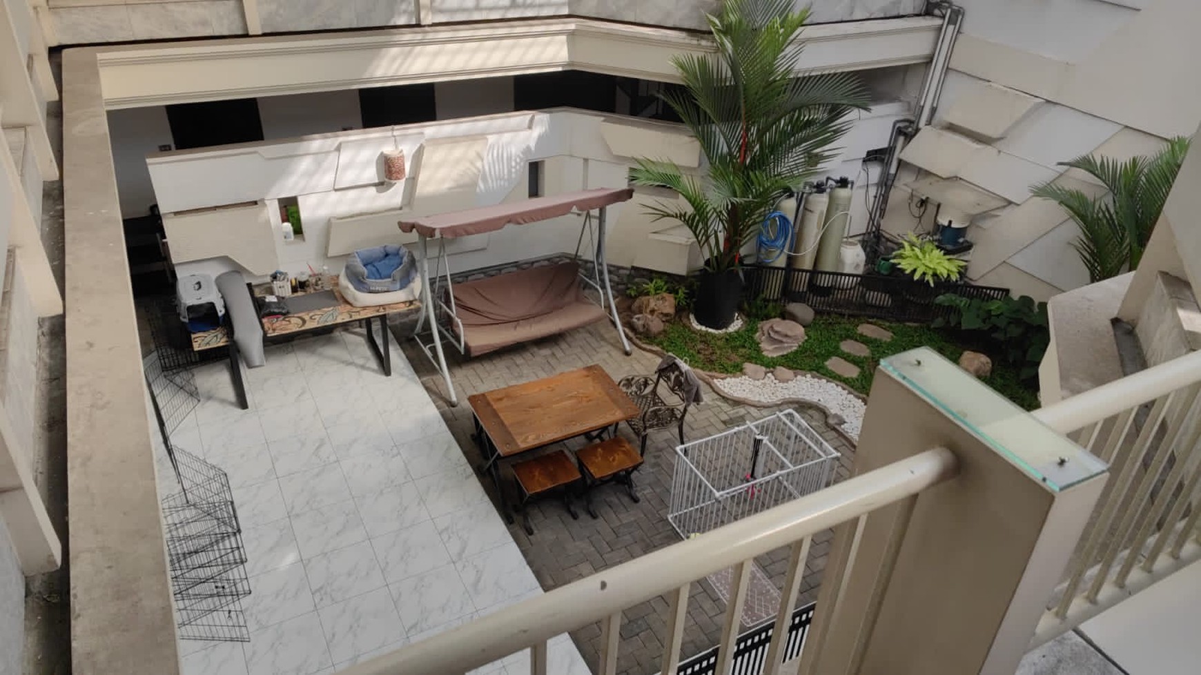 Properti Komersial Siap Pakai & Terawat Jl. Raya Darmo, surabaya