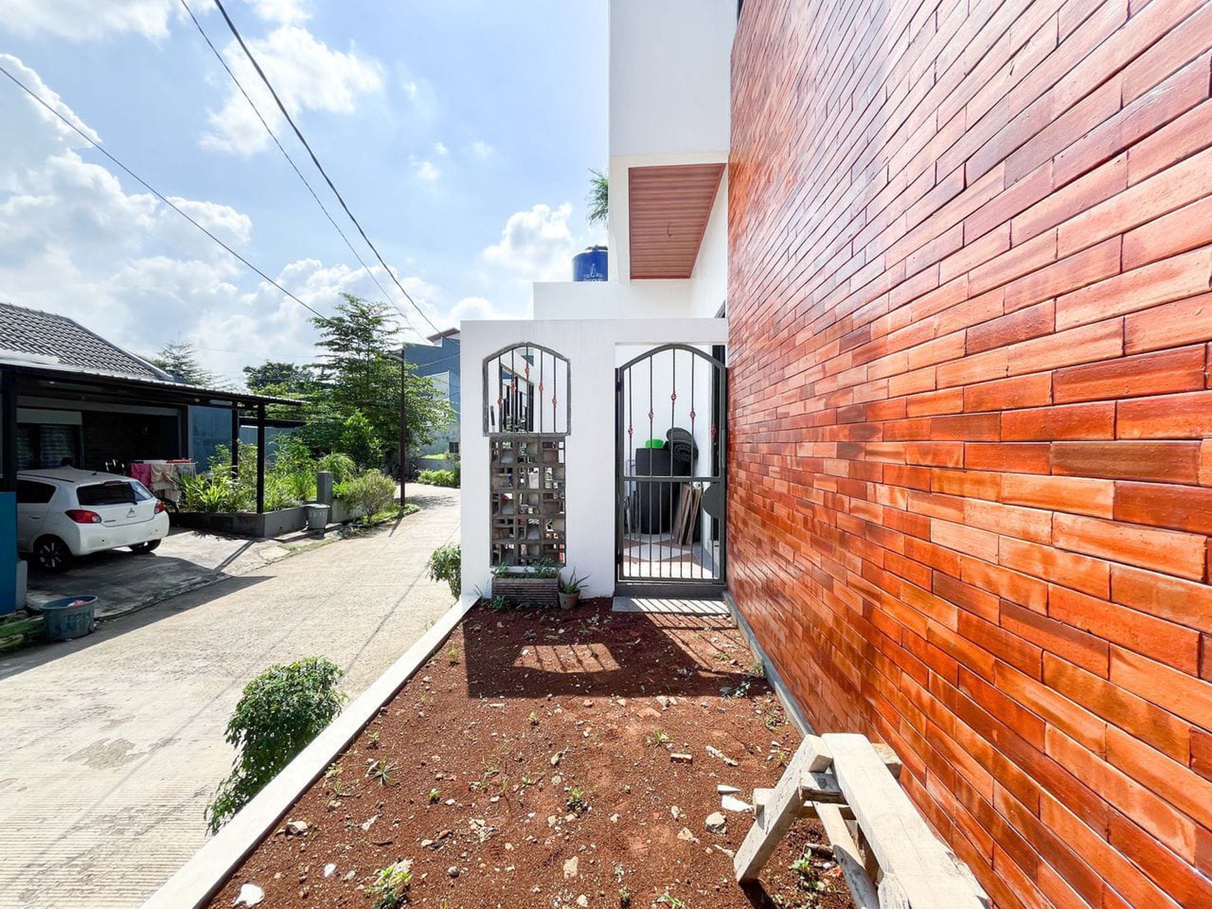 Rumah Cantik Brand New 2 Lantai di Perumahan Permata Cimanggis Depok