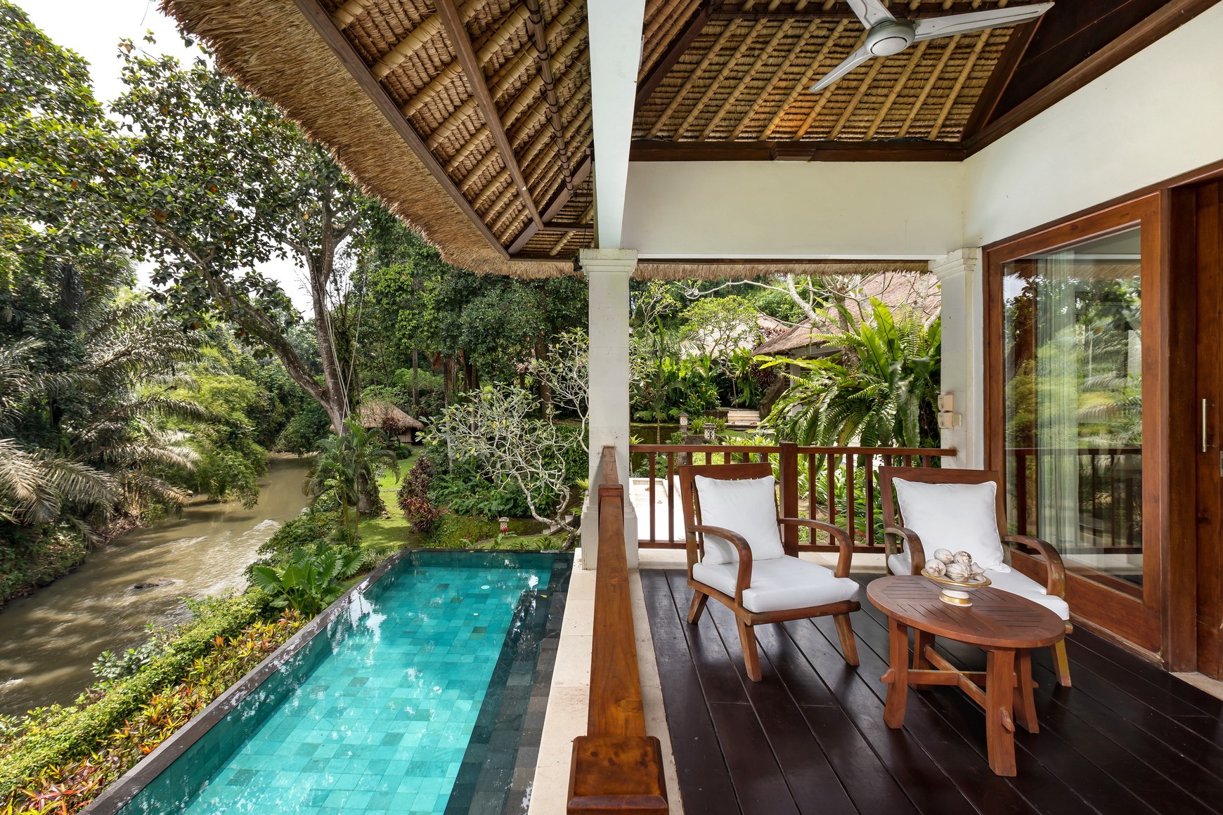 Freehold - Timeless Luxury Villa Estate Overlooking the River in Cepaka, Bali