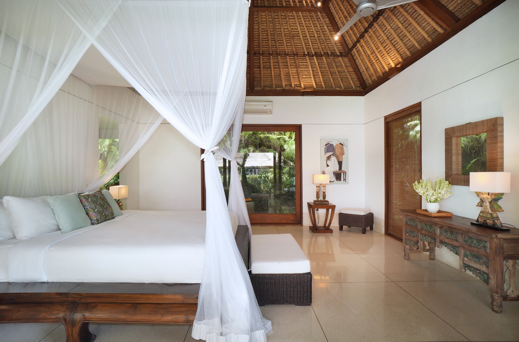Freehold - Timeless Luxury Villa Estate Overlooking the River in Cepaka, Bali