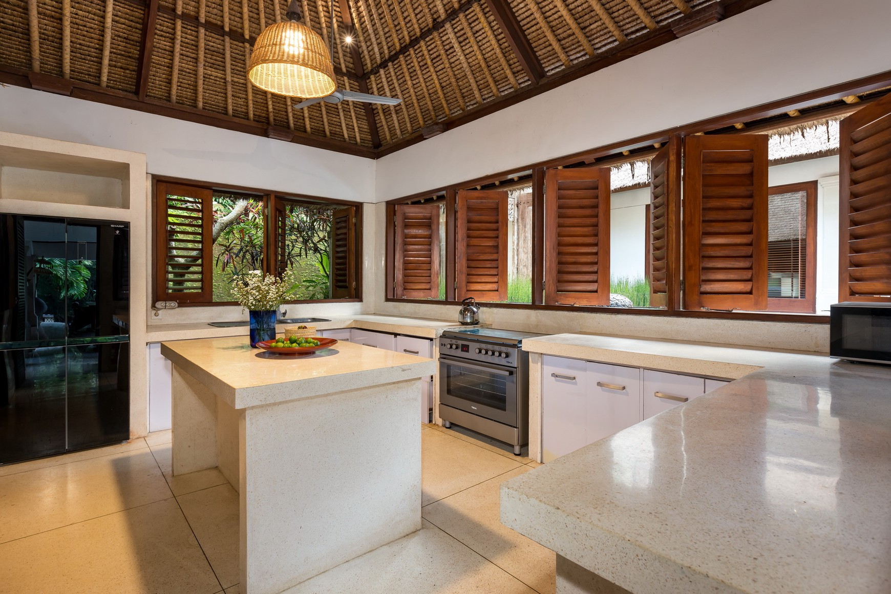 Freehold - Timeless Luxury Villa Estate Overlooking the River in Cepaka, Bali