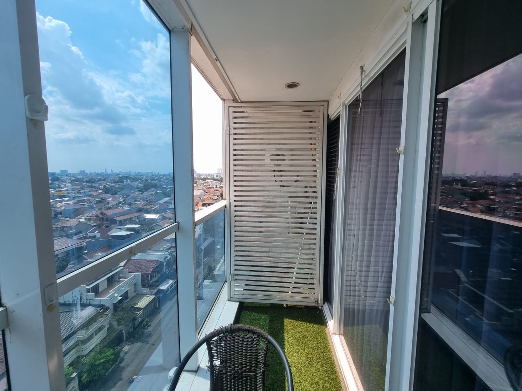 Apartemen The Hive Taman Sari, Cawang