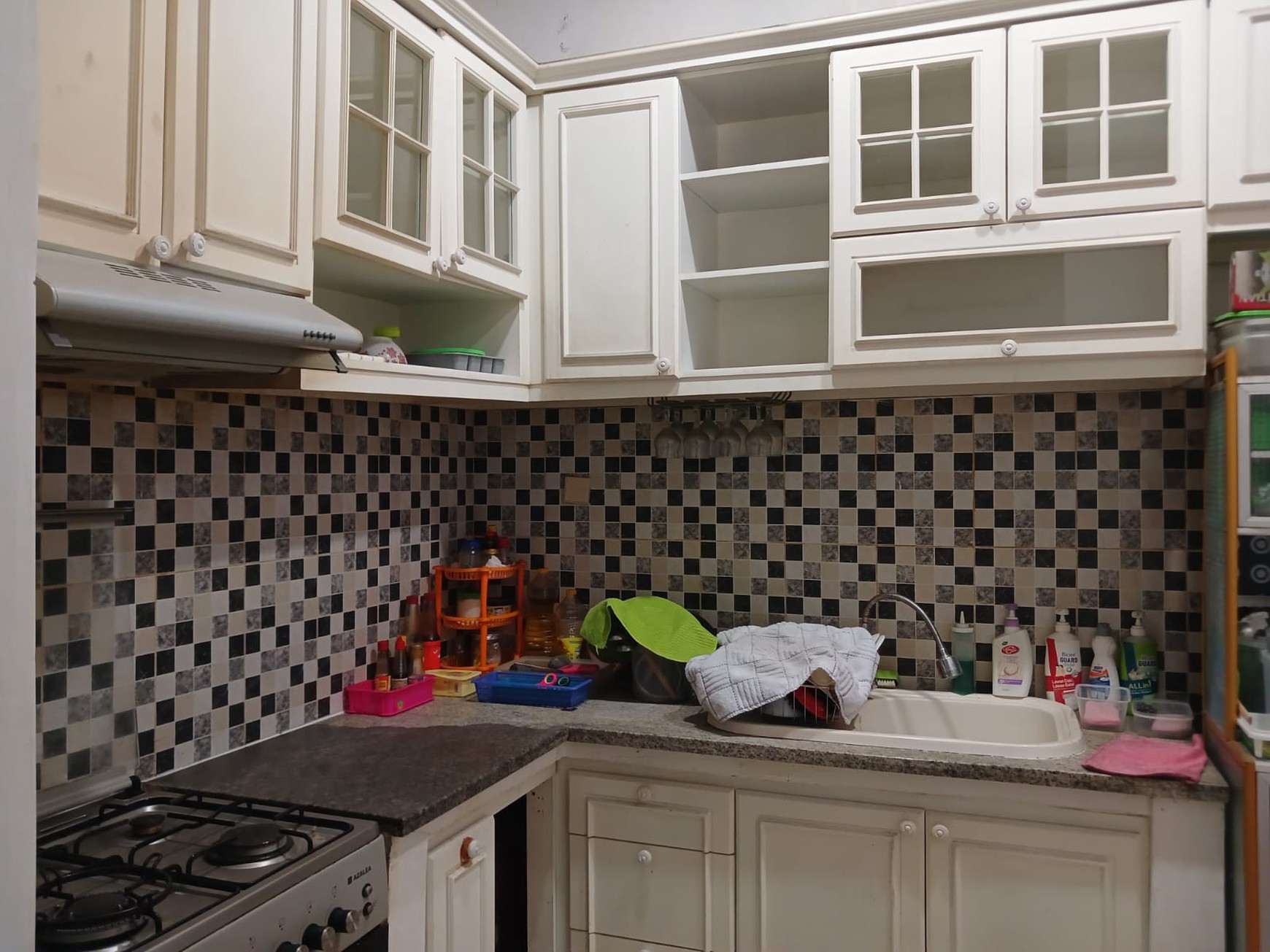 Rumah 2,5 Lantai Semi Furnished Siap Huni Di Pesanggrahan - Jak Sel