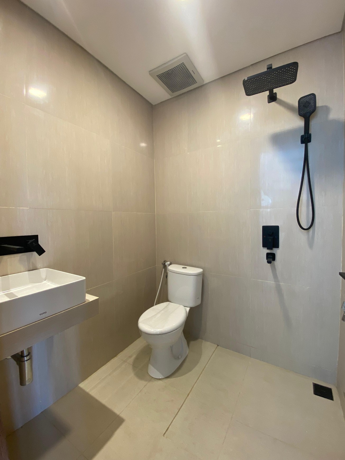 Hunian cantik Brand new untuk keluarga muda di Graha Bintaro 