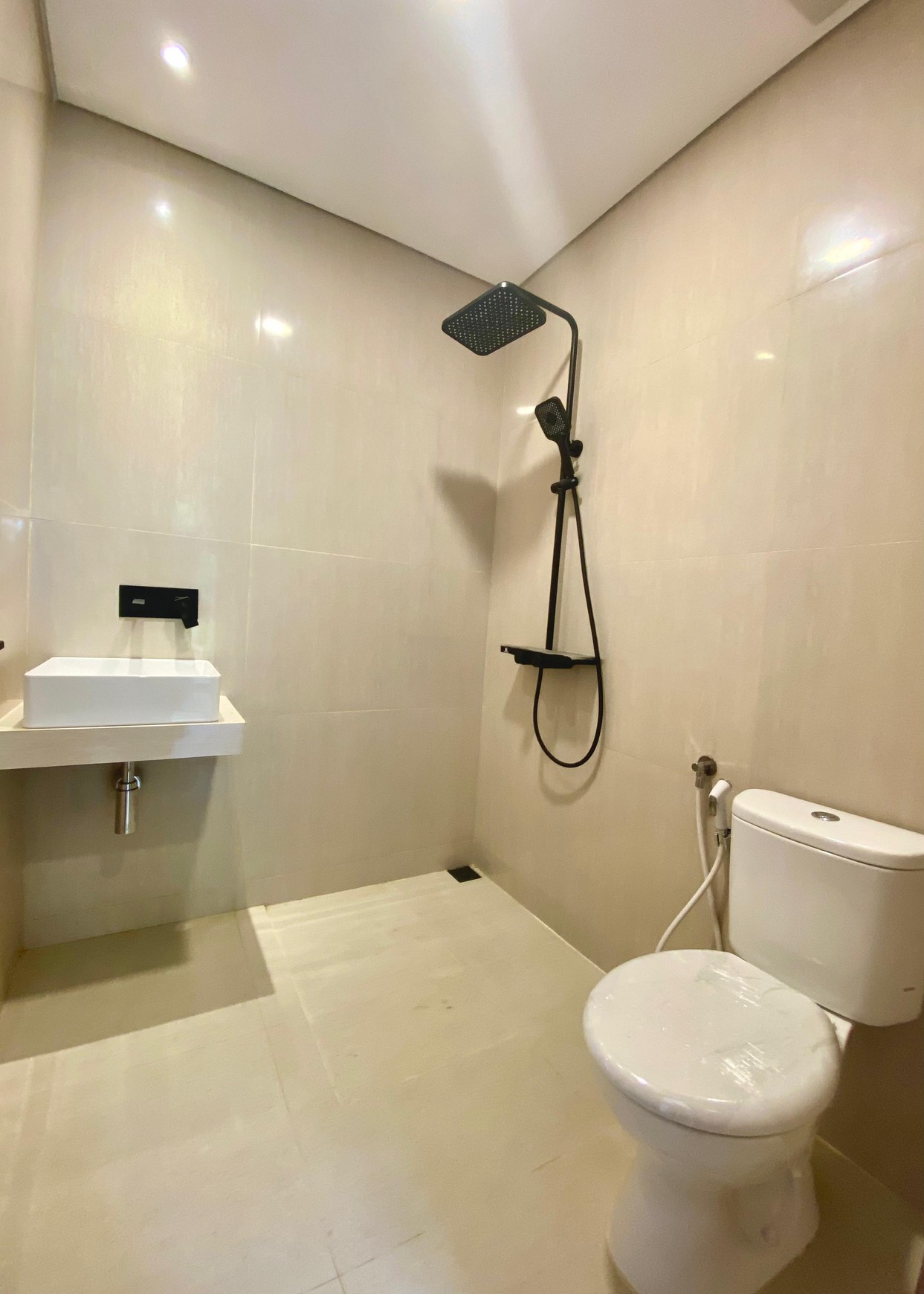 Hunian cantik Brand new untuk keluarga muda di Graha Bintaro 