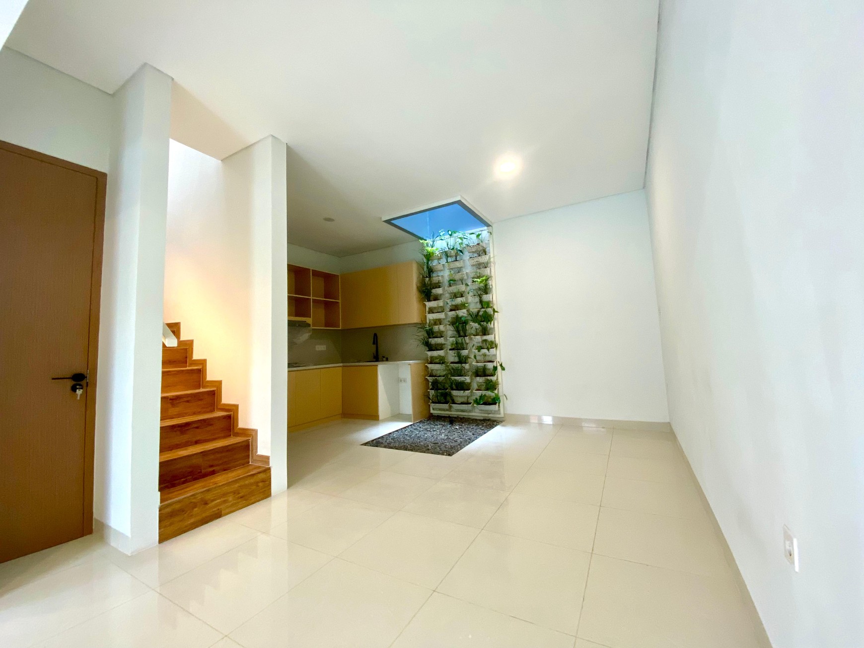 Hunian cantik Brand new untuk keluarga muda di Graha Bintaro 