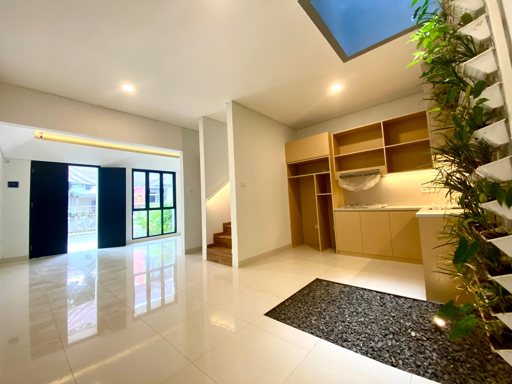 Hunian cantik Brand new untuk keluarga muda di Graha Bintaro 