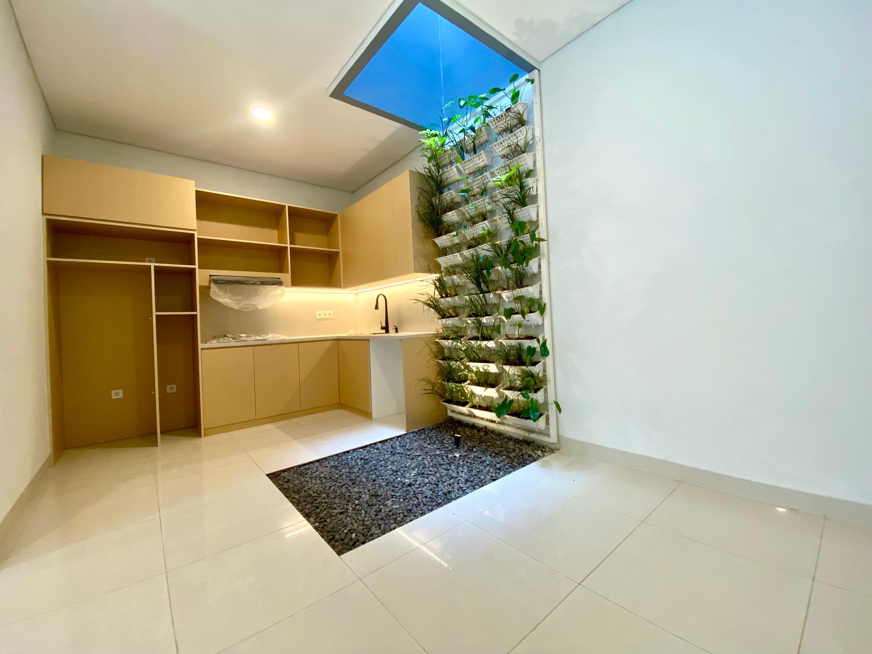 Hunian cantik Brand new untuk keluarga muda di Graha Bintaro 