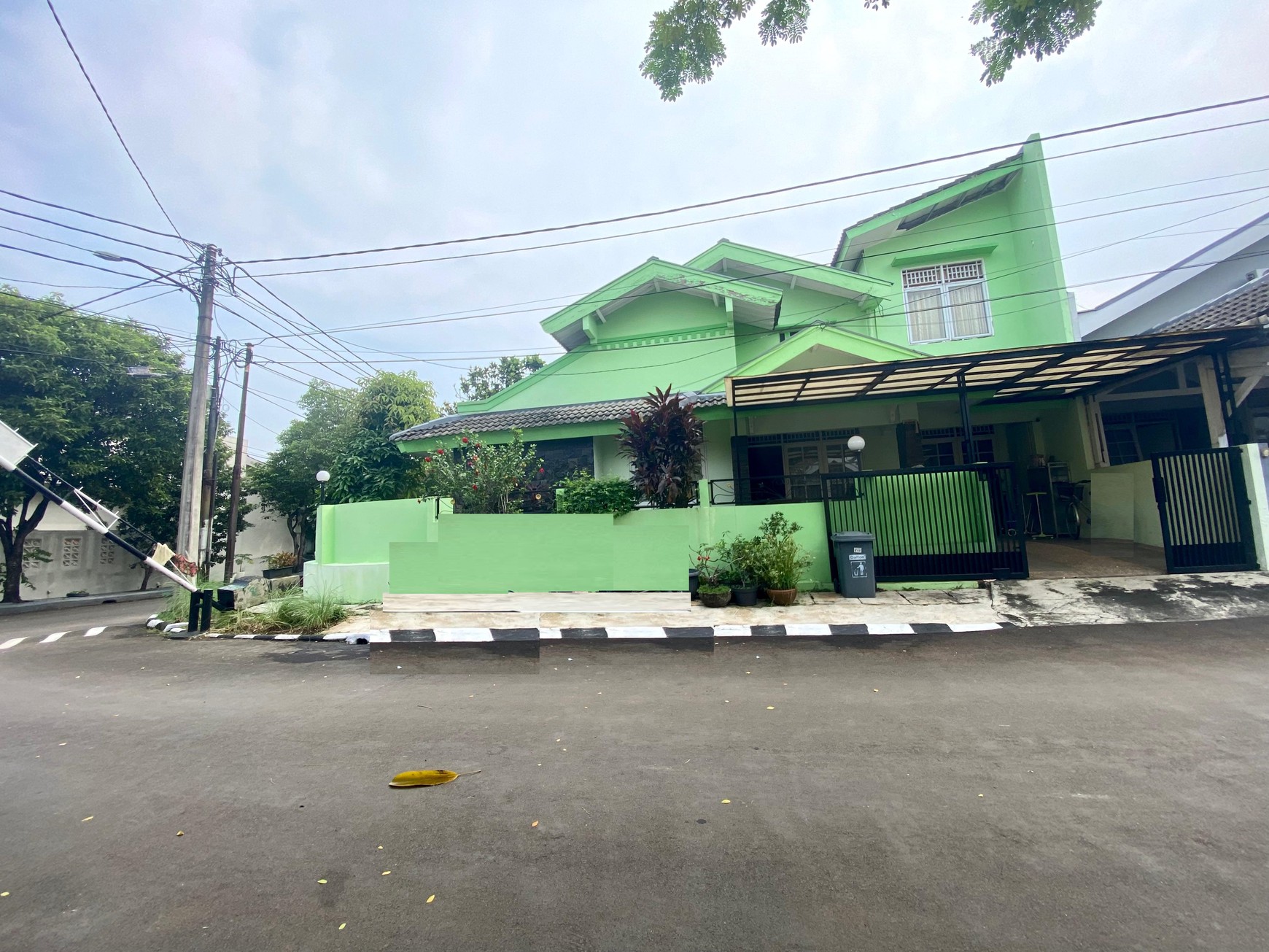  Rumah Hoek Siap Huni di Kucica Bintaro Jaya