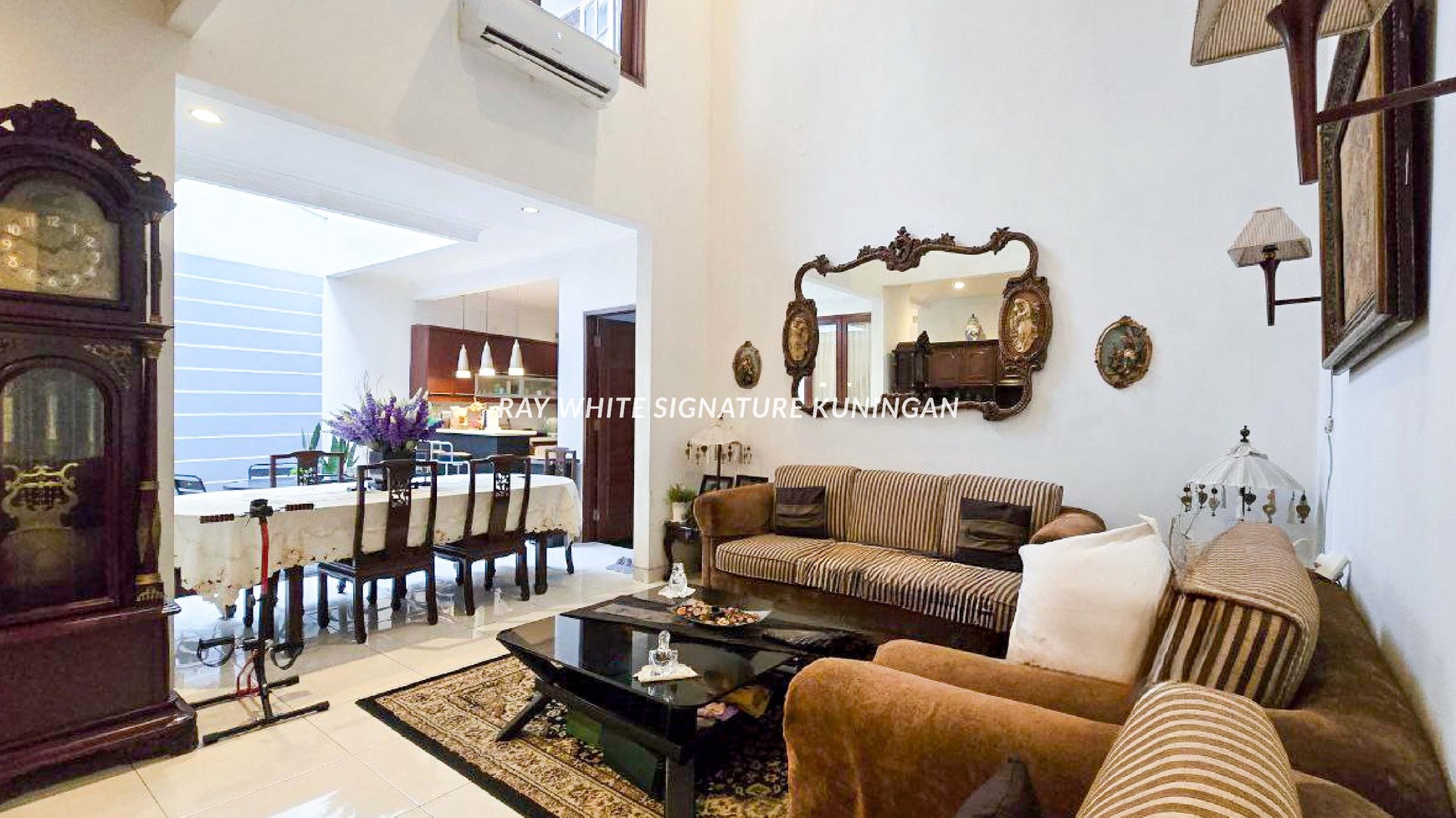 Rumah Siap Huni Posisi Hook di Jl Pacuan Kuda Raya Pulomas