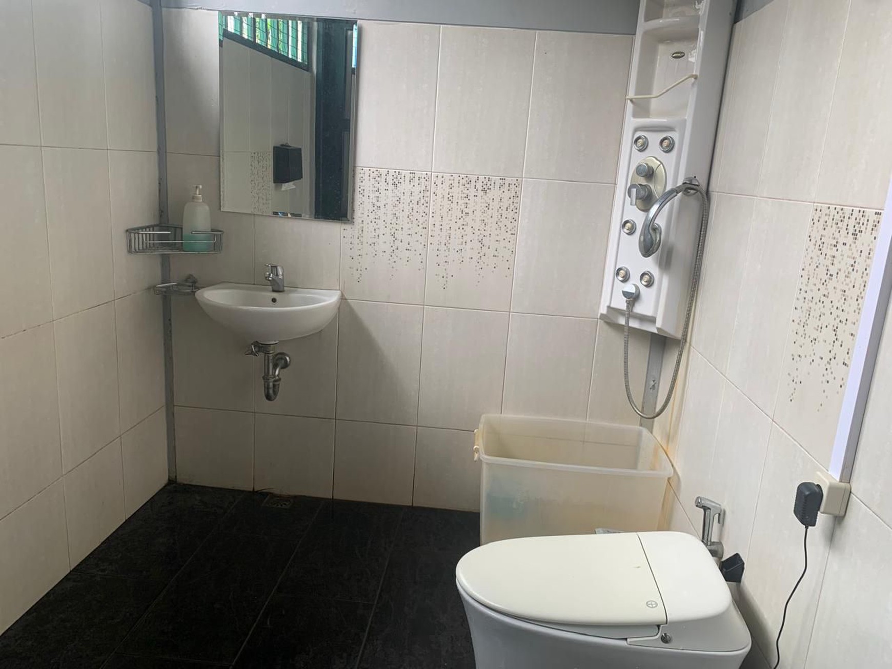 Rumah 2 Lantai Siap Huni Posisi HOOK dengan Hunian Nyaman dan Asri @Bintaro Sektor 9
