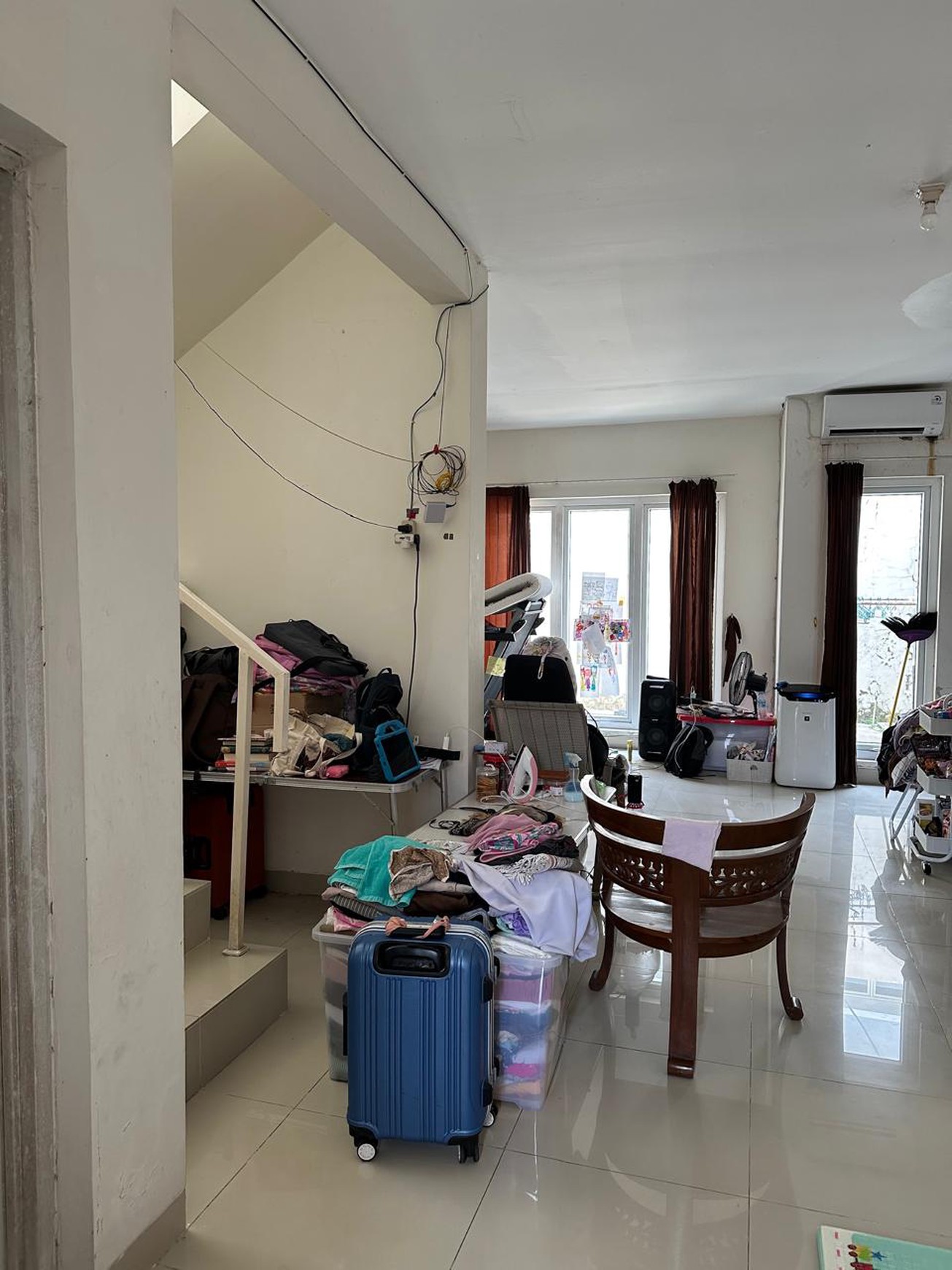 Rumah 2 lantai di Grand Taruma Karawang