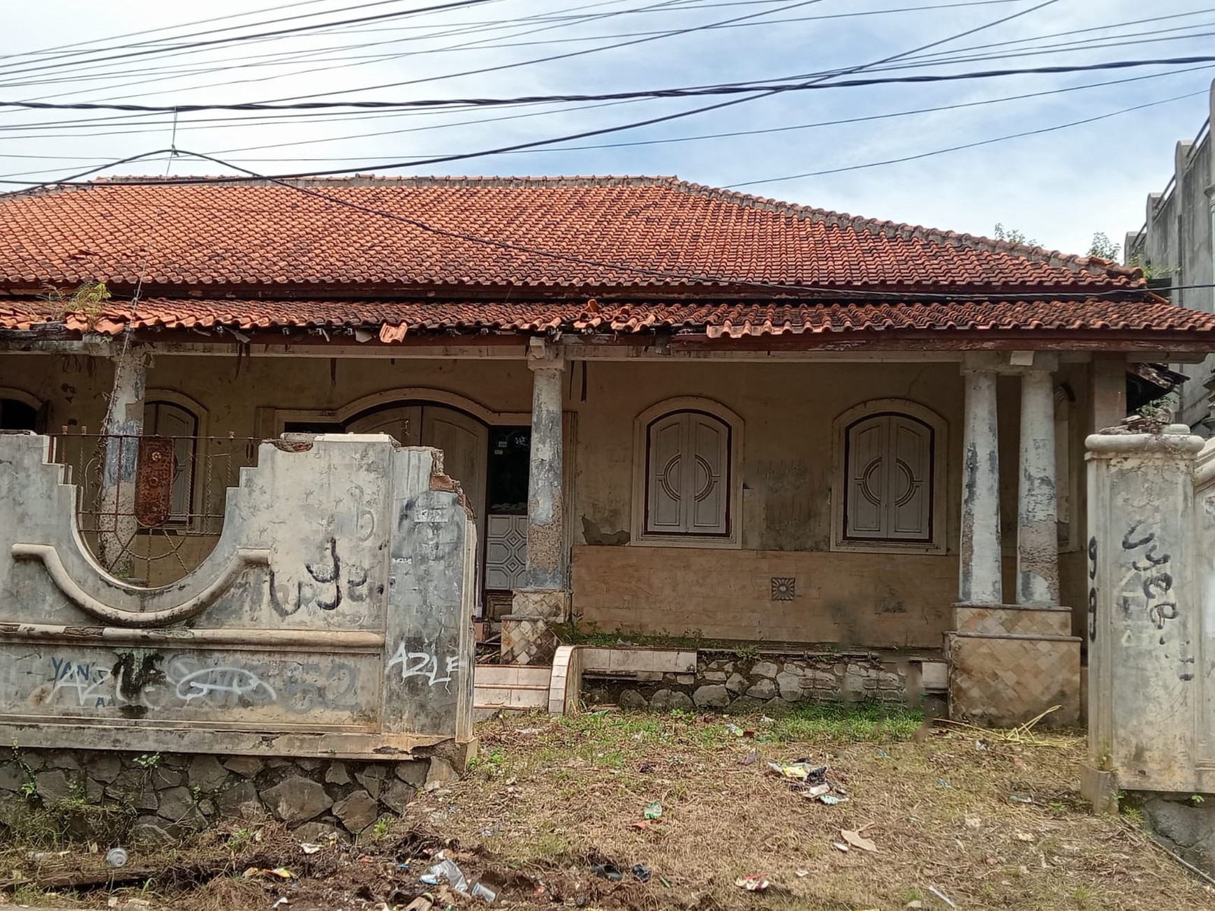 Rumah Hitung tanah di Babakan Tangerang